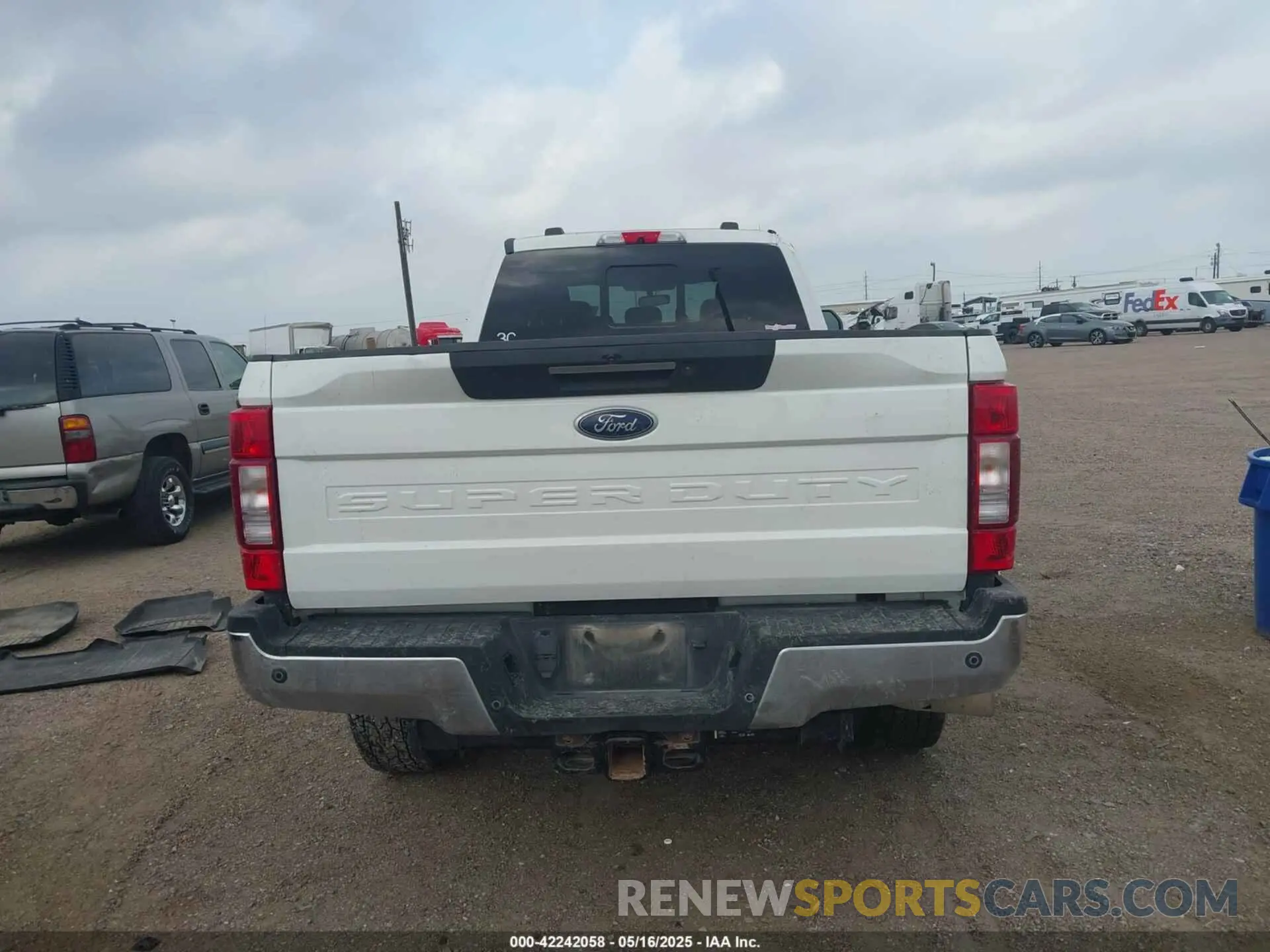 15 Photograph of a damaged car 1FT8W3BT9LED76262 FORD F-350 2020