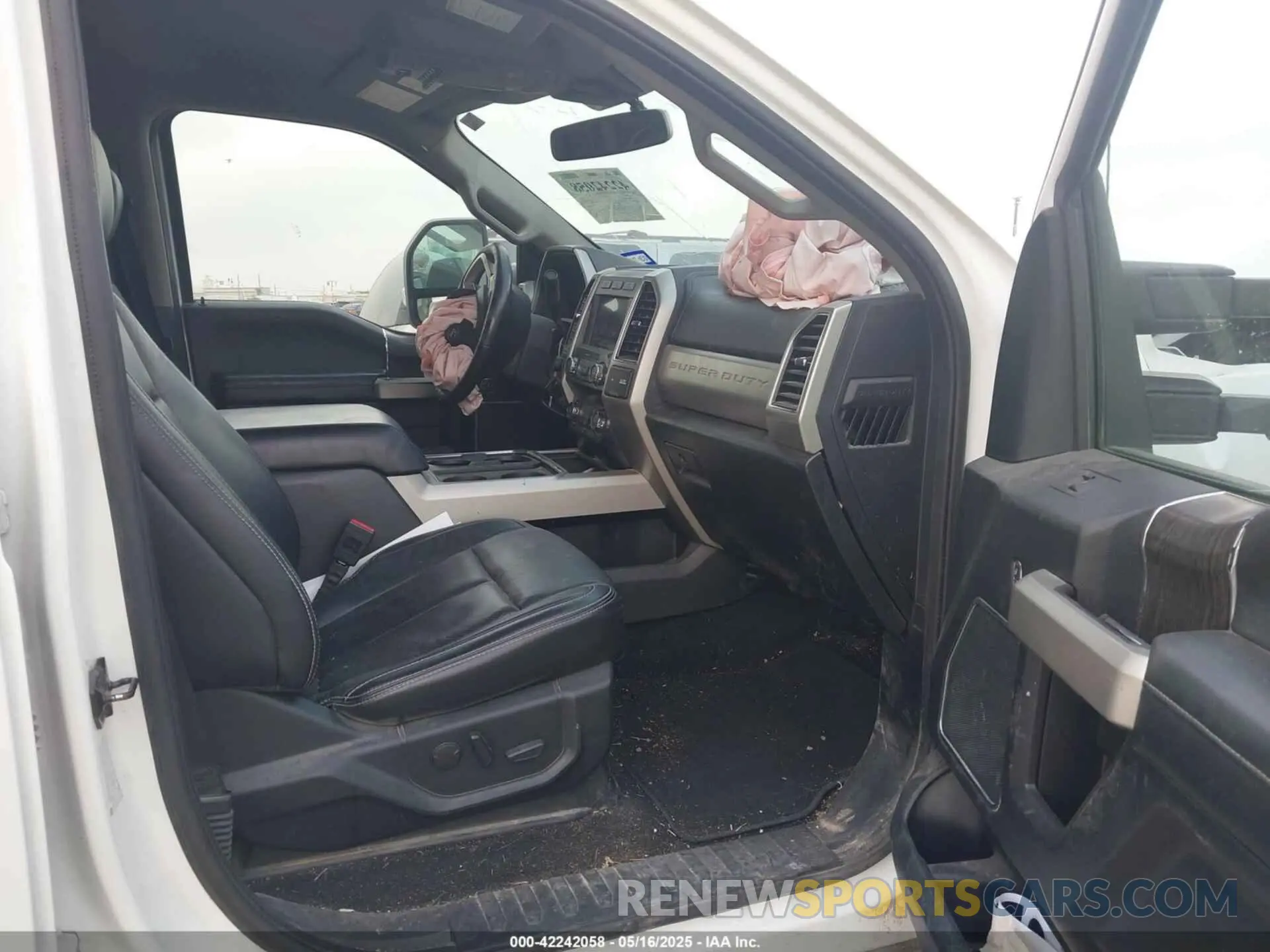 5 Photograph of a damaged car 1FT8W3BT9LED76262 FORD F-350 2020