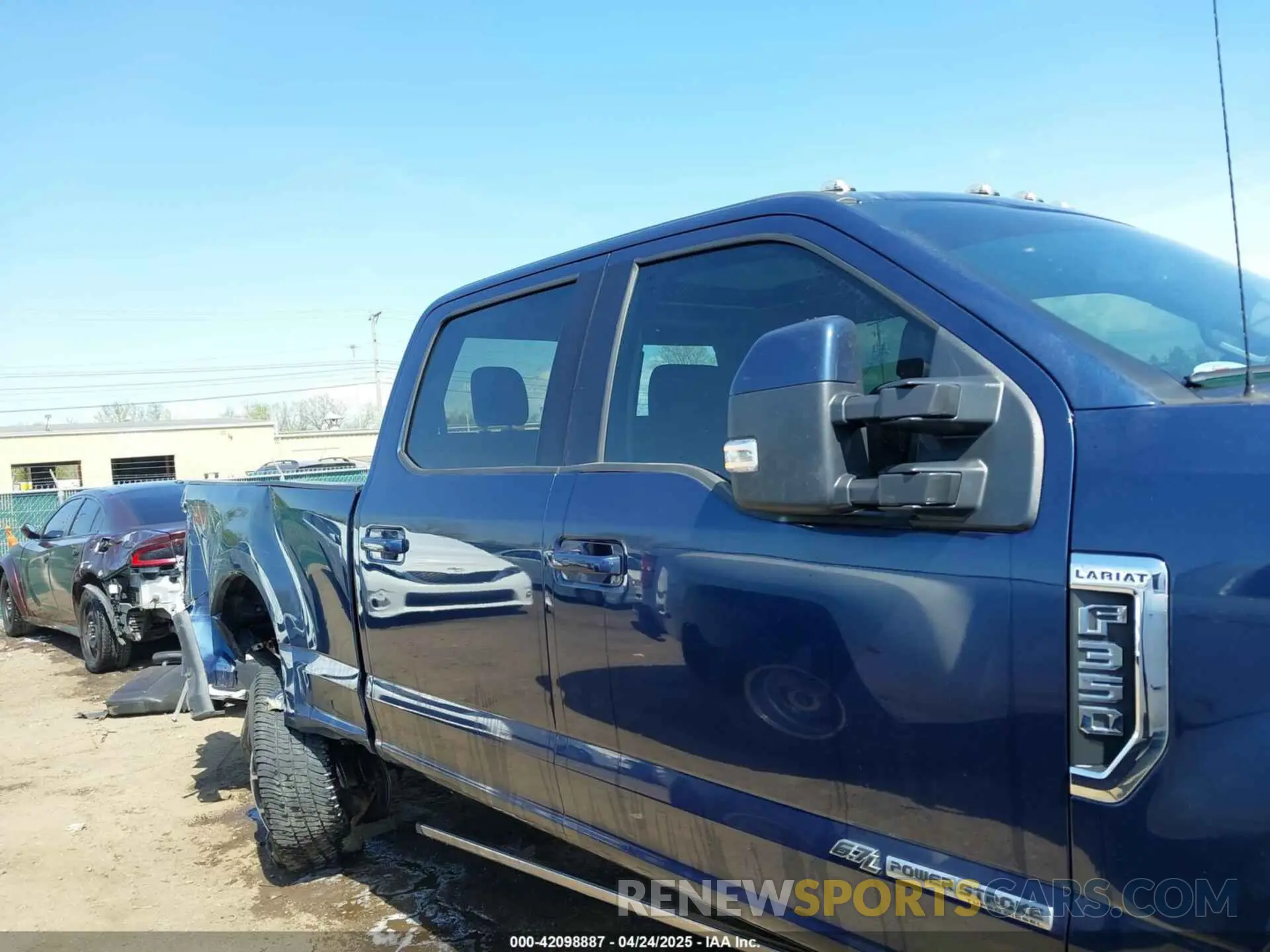 15 Photograph of a damaged car 1FT8W3BTXLEC38780 FORD F-350 2020