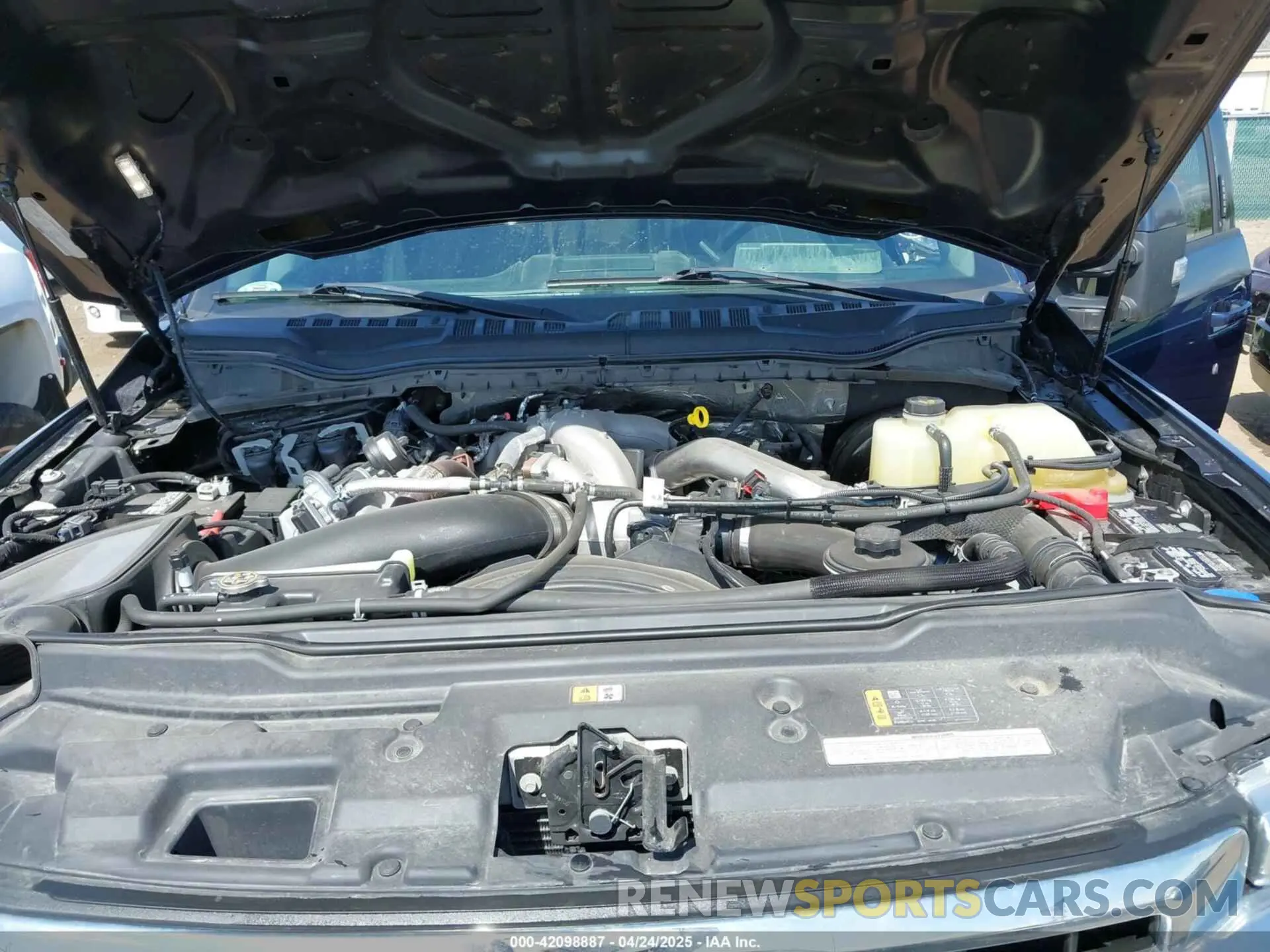9 Photograph of a damaged car 1FT8W3BTXLEC38780 FORD F-350 2020