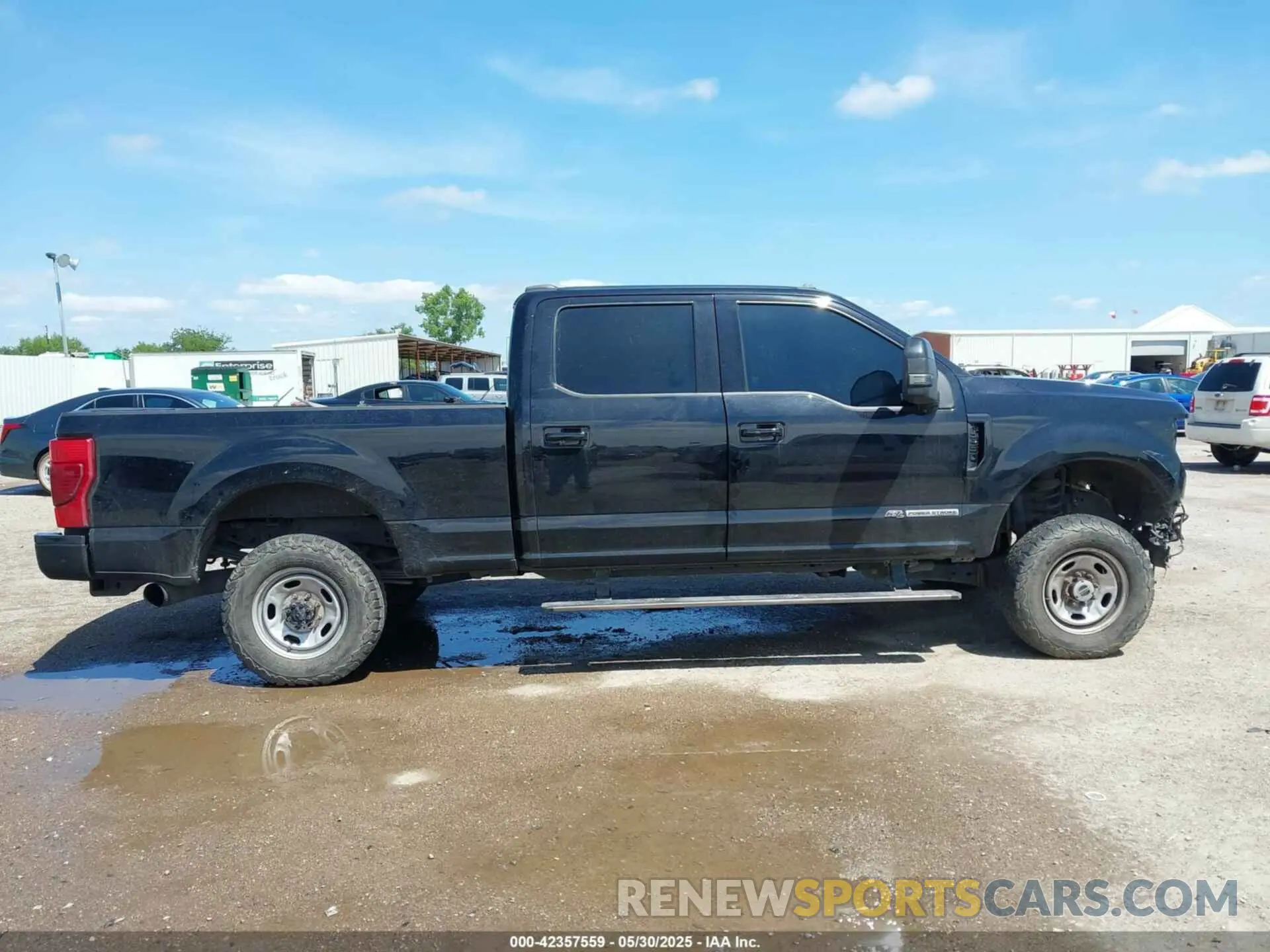 13 Photograph of a damaged car 1FT8W3BTXLEE99357 FORD F-350 2020