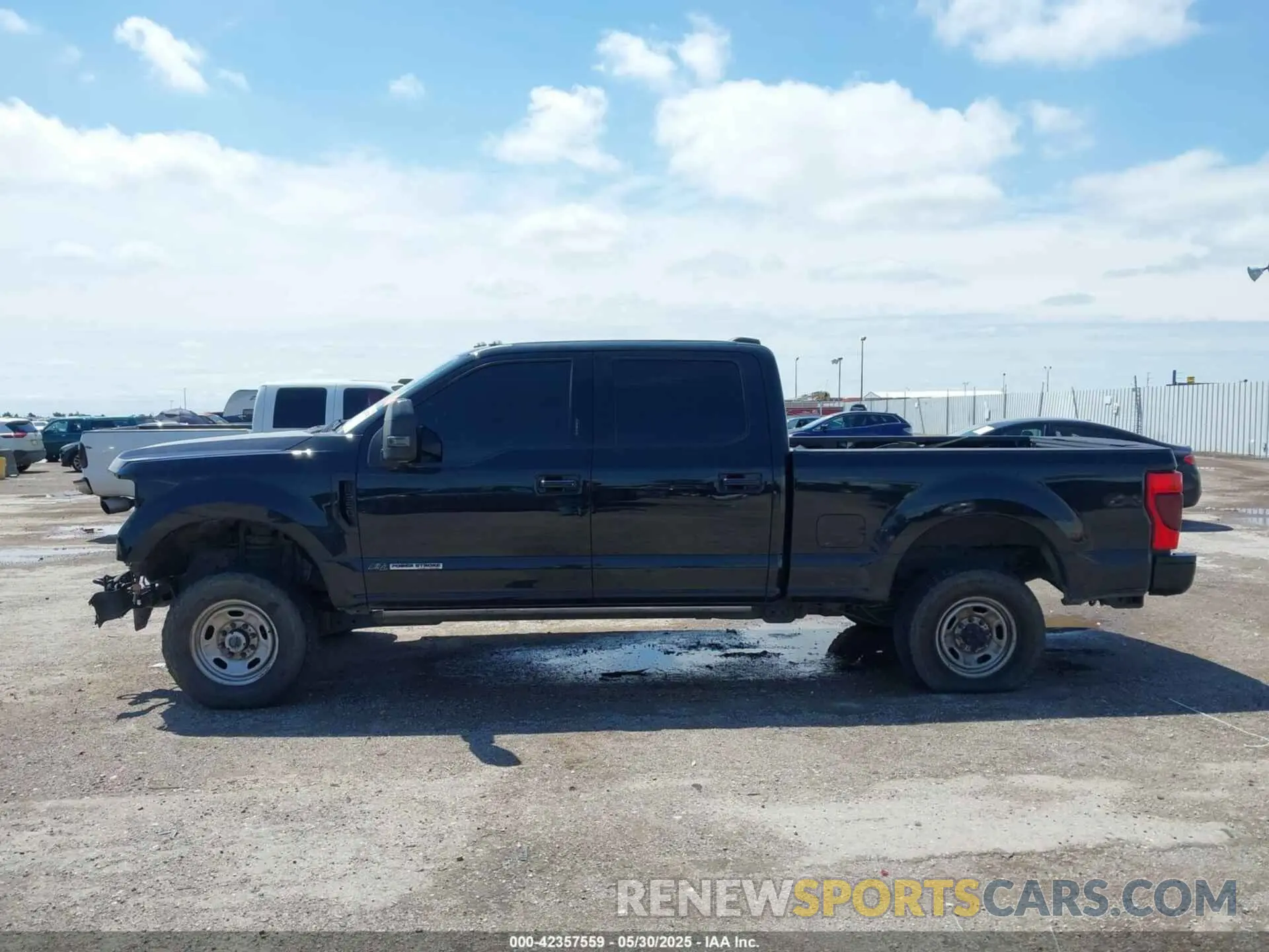 14 Photograph of a damaged car 1FT8W3BTXLEE99357 FORD F-350 2020