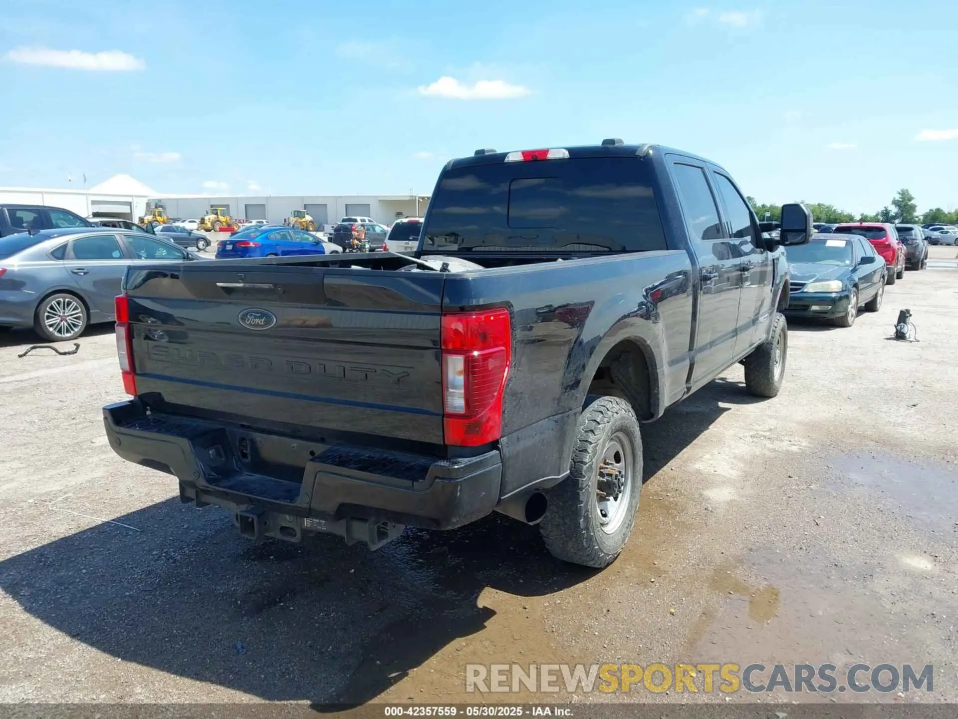4 Photograph of a damaged car 1FT8W3BTXLEE99357 FORD F-350 2020