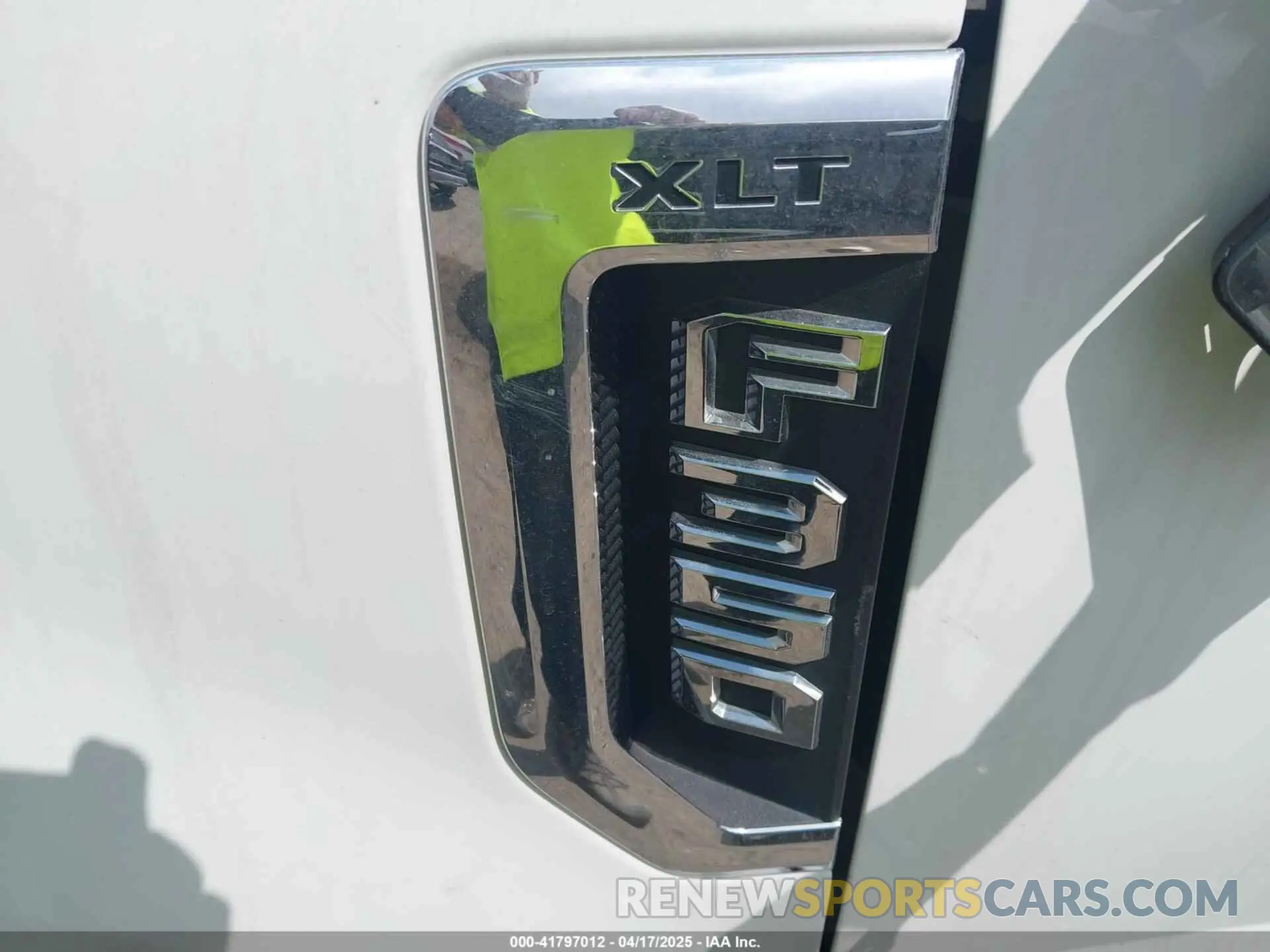 12 Photograph of a damaged car 1FT8W3DT1LEC88058 FORD F-350 2020