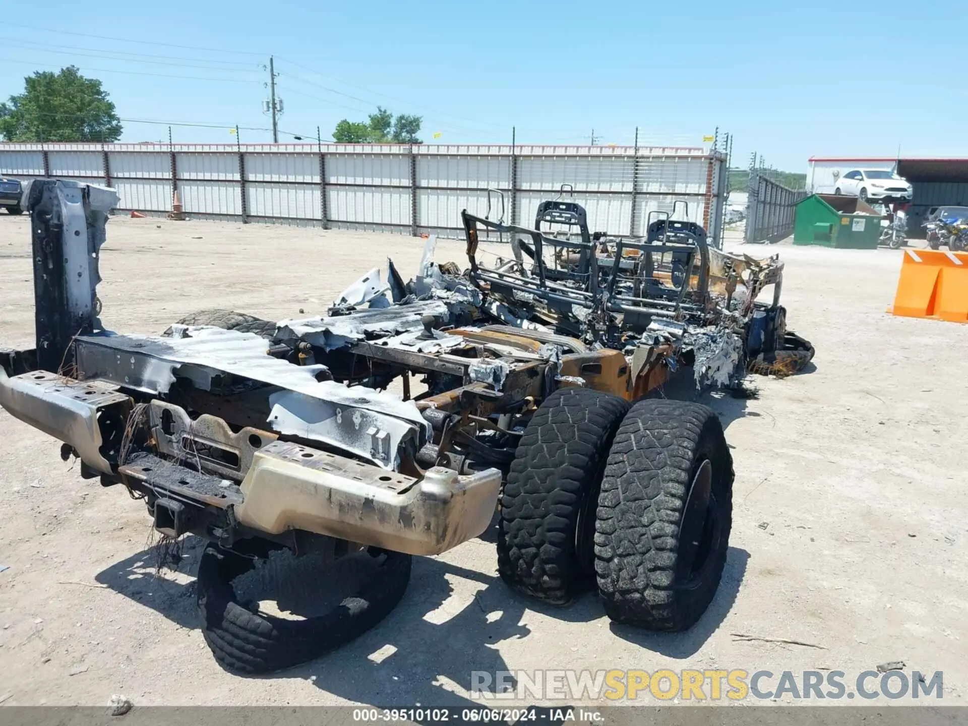 4 Photograph of a damaged car 1FT8W3DT3LEE05476 FORD F-350 2020