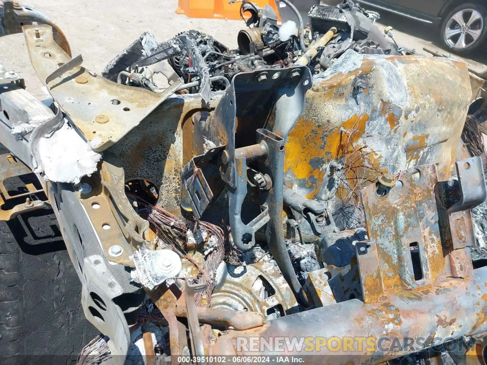 6 Photograph of a damaged car 1FT8W3DT3LEE05476 FORD F-350 2020