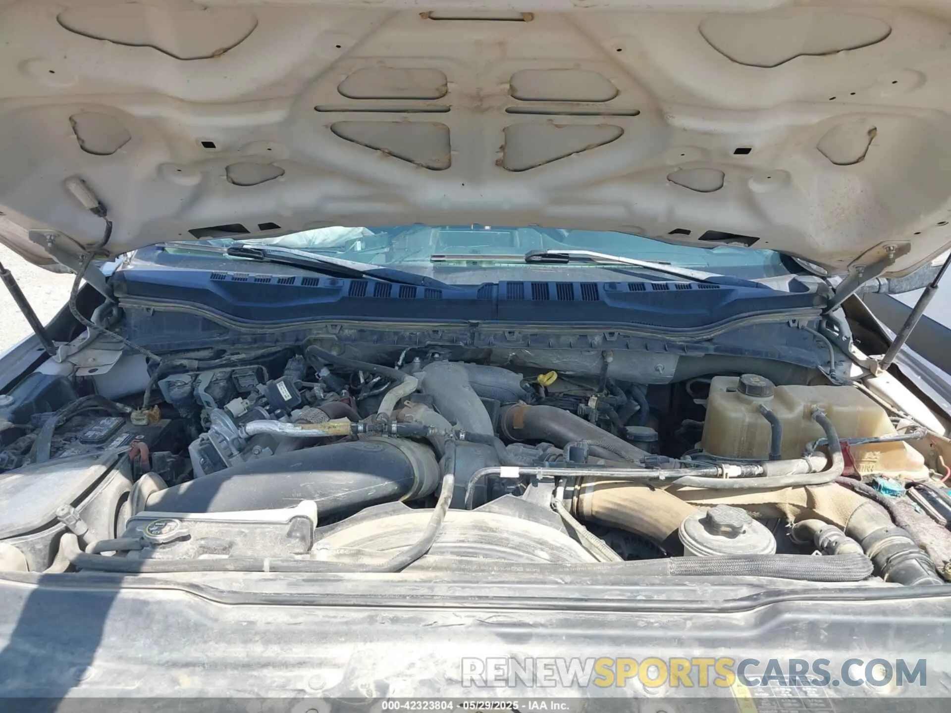 10 Photograph of a damaged car 1FT8W3DT5LEC28784 FORD F-350 2020