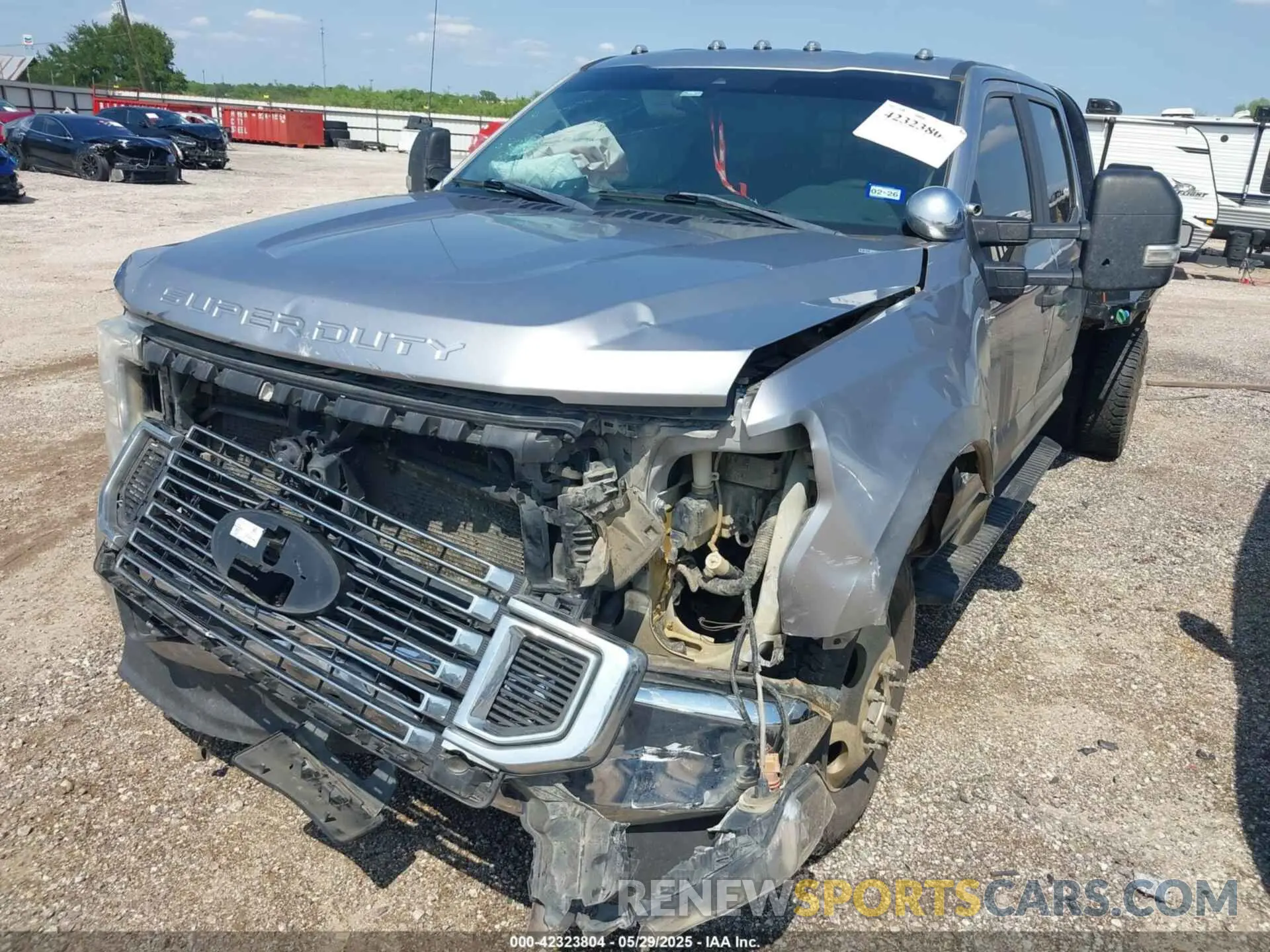 6 Photograph of a damaged car 1FT8W3DT5LEC28784 FORD F-350 2020