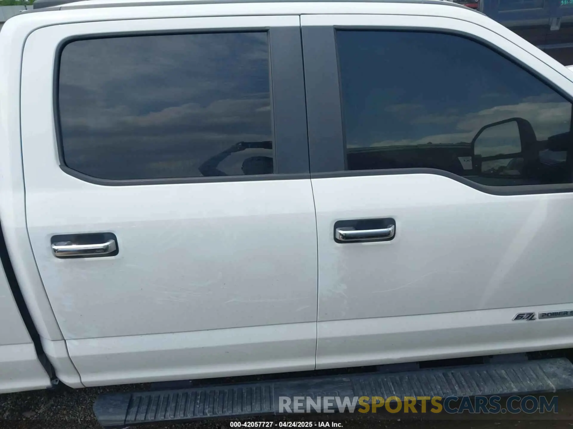 13 Photograph of a damaged car 1FT8W3DT5LEE68515 FORD F-350 2020