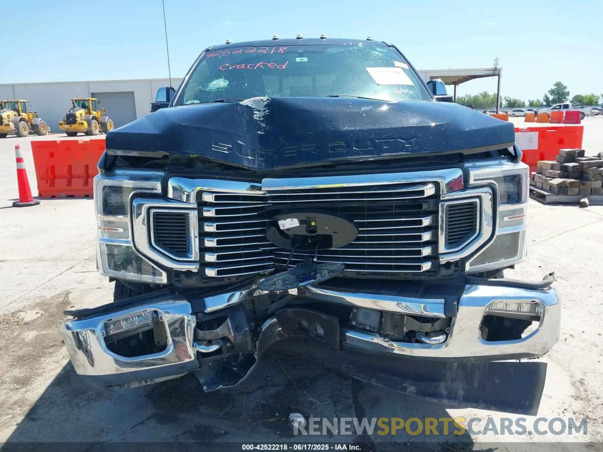 15 Photograph of a damaged car 1FT8W3DT6LEE74744 FORD F-350 2020