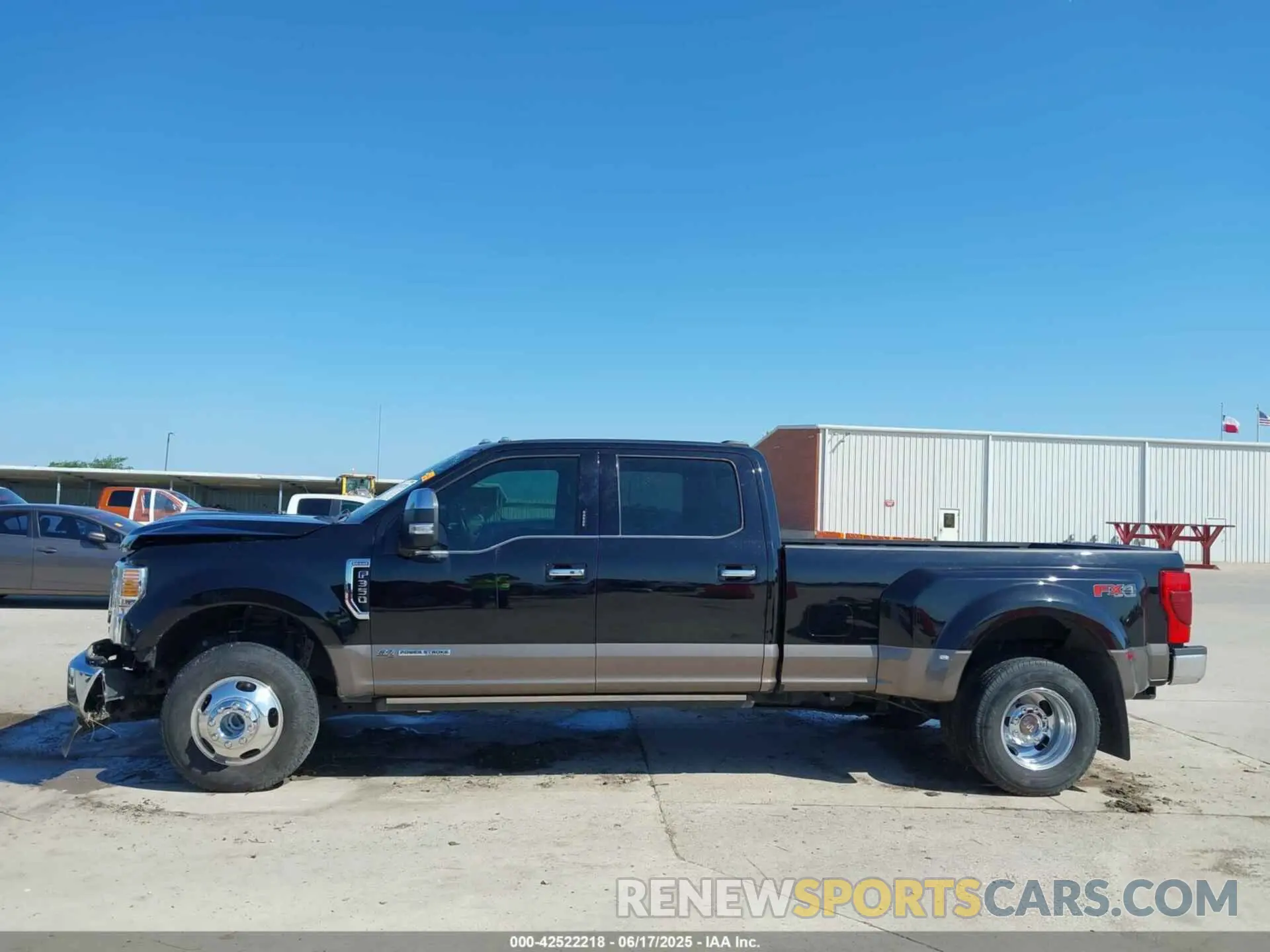 17 Photograph of a damaged car 1FT8W3DT6LEE74744 FORD F-350 2020
