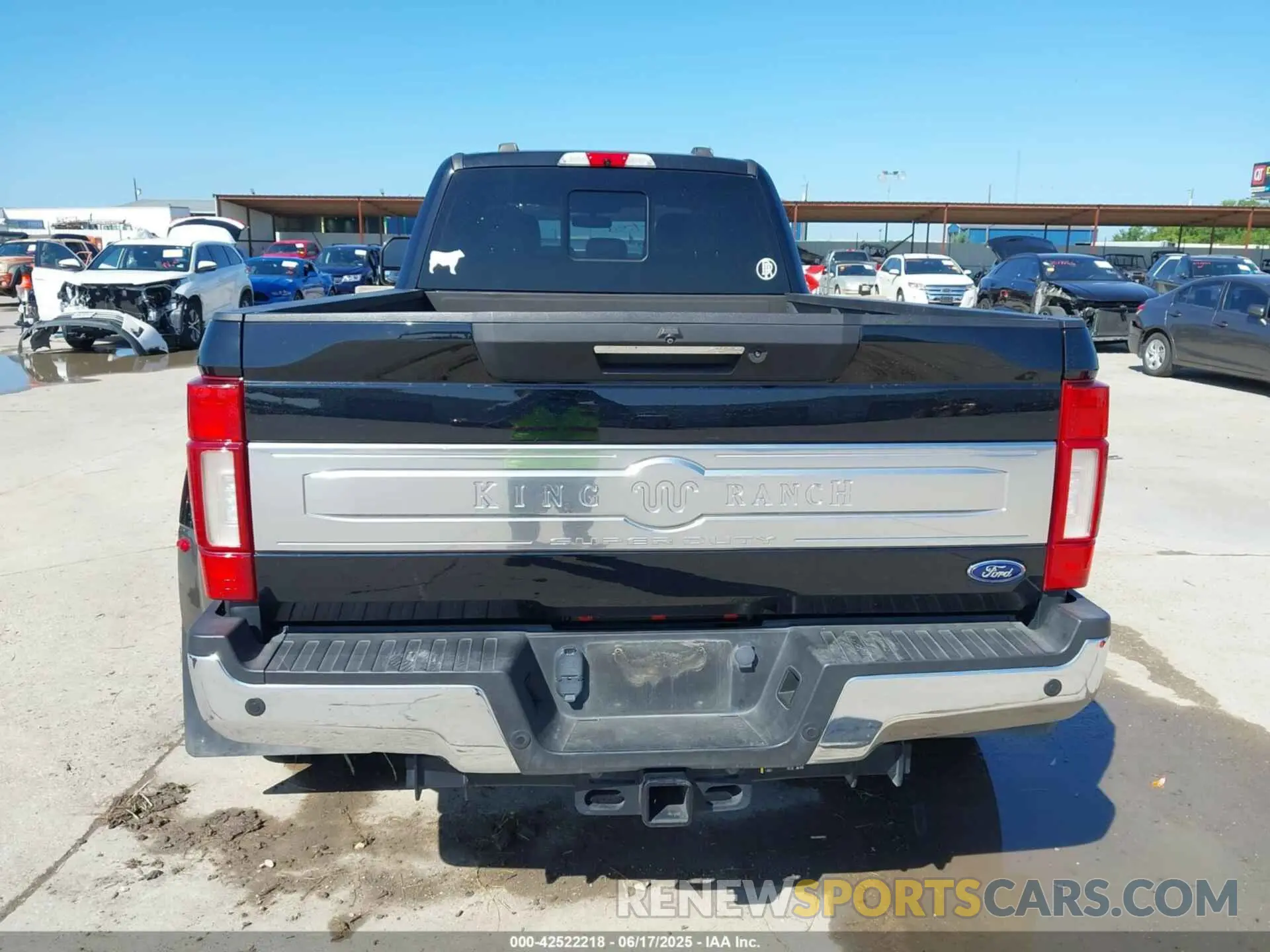 18 Photograph of a damaged car 1FT8W3DT6LEE74744 FORD F-350 2020
