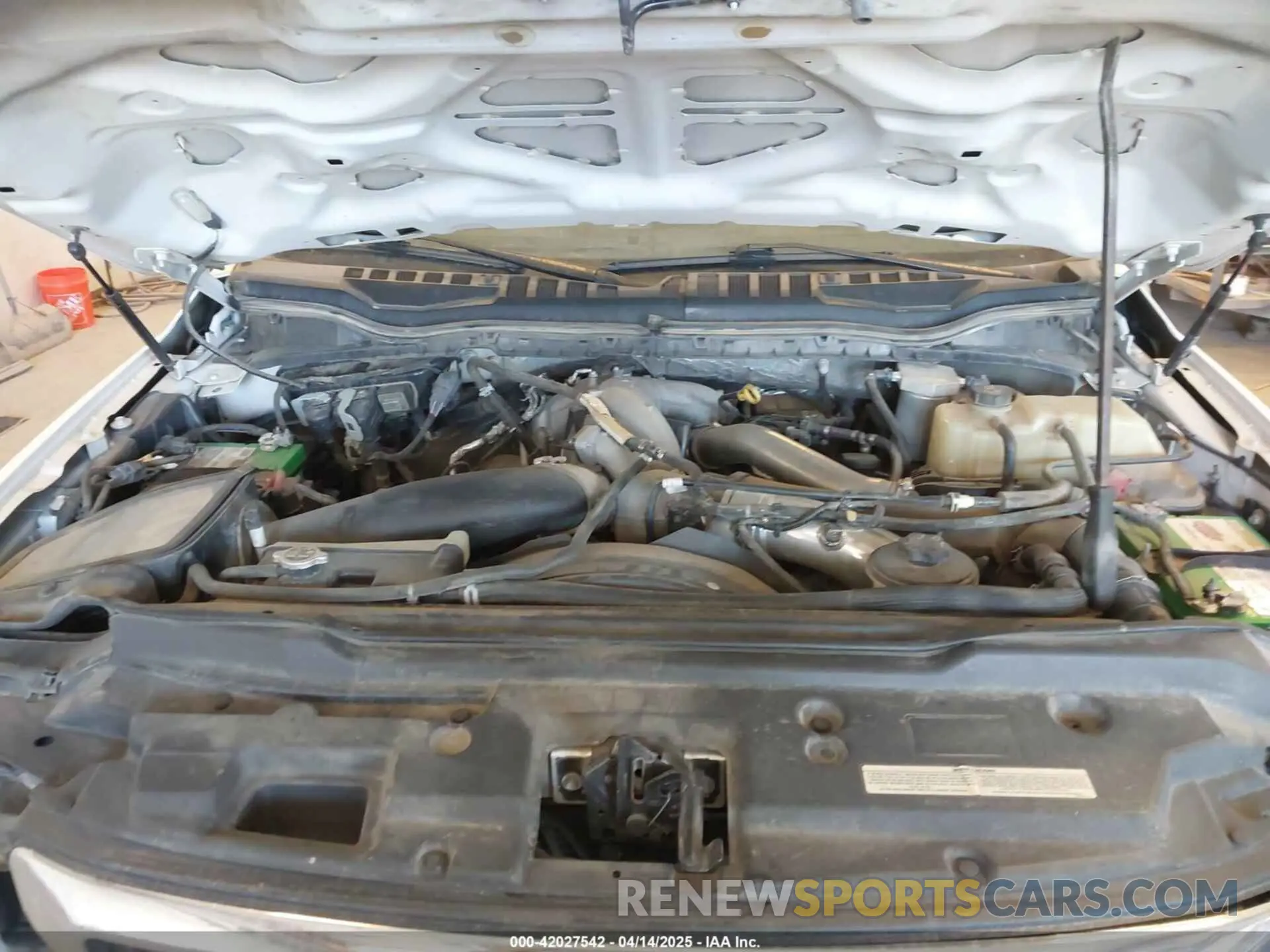 10 Photograph of a damaged car 1FT8W3DT8LEC45773 FORD F-350 2020
