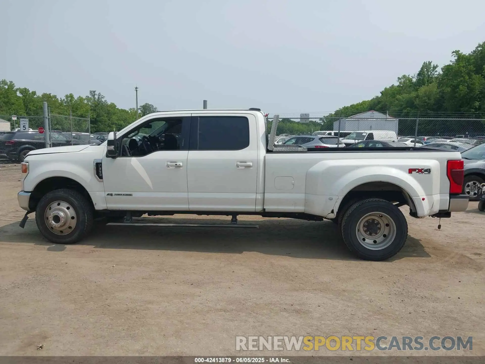 14 Photograph of a damaged car 1FT8W3DT8LEC98571 FORD F-350 2020