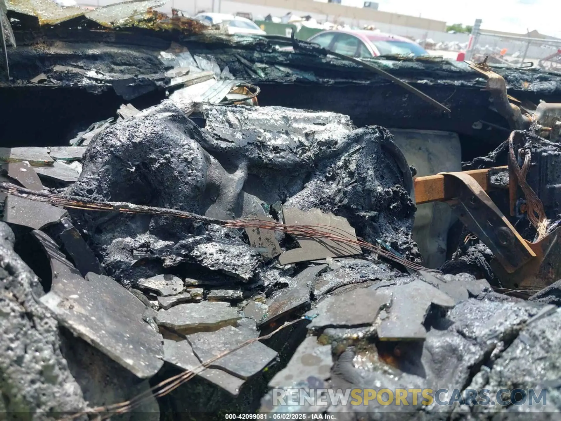 6 Photograph of a damaged car 1FT8W3DT8LED13473 FORD F-350 2020