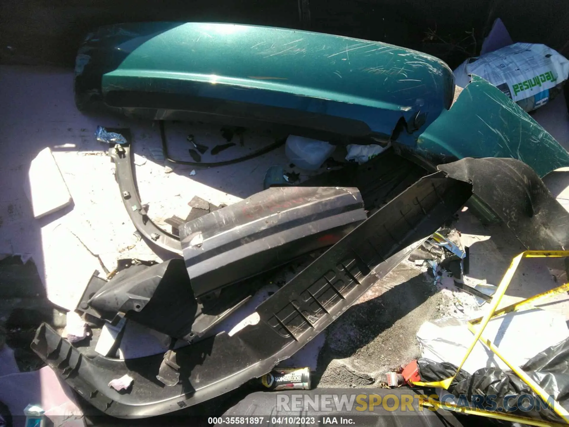 13 Photograph of a damaged car 1FT8X3B62LEE55330 FORD F-350 2020