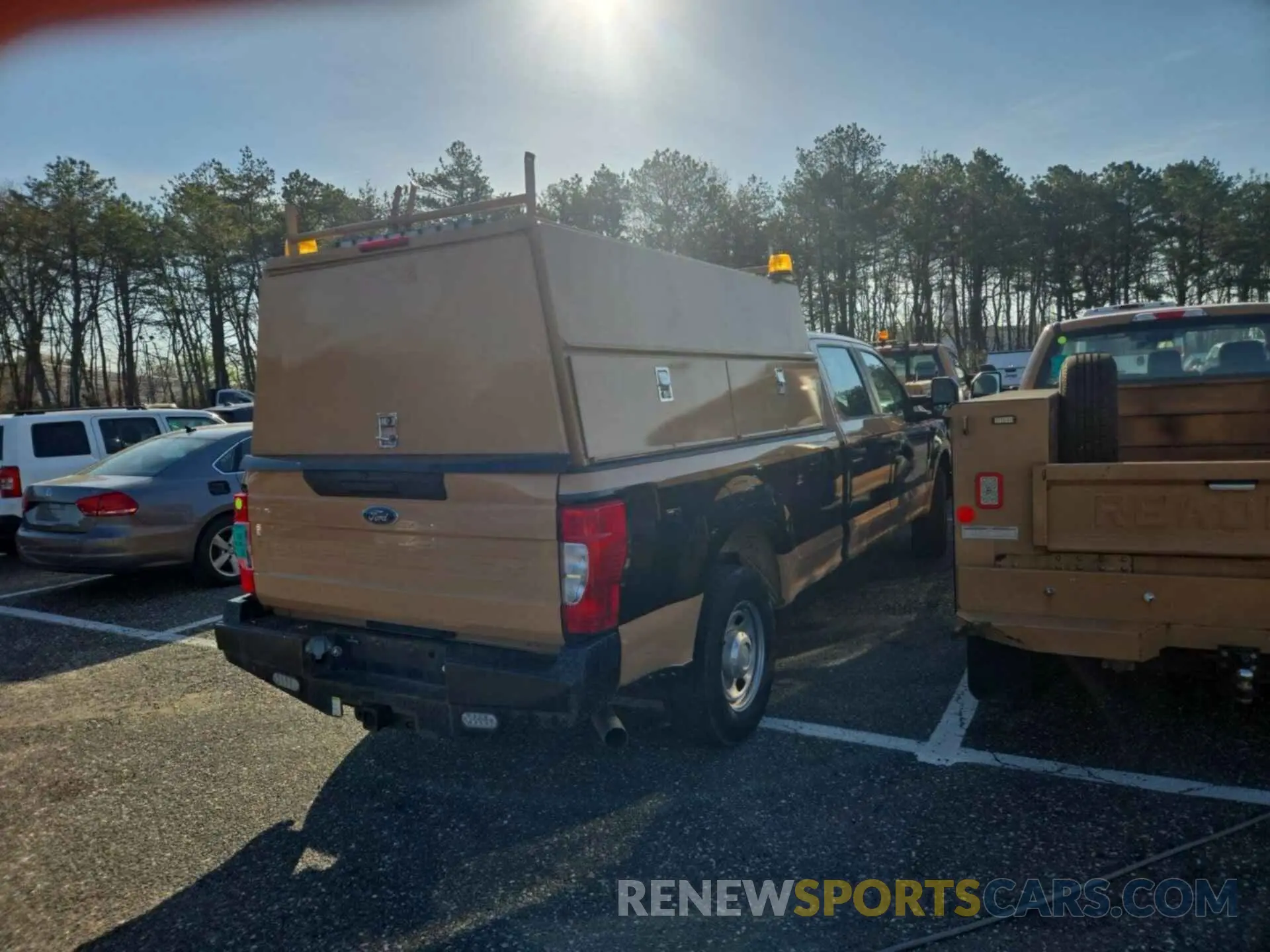 2 Photograph of a damaged car 1FT8W3A60MEC91999 FORD F-350 2021