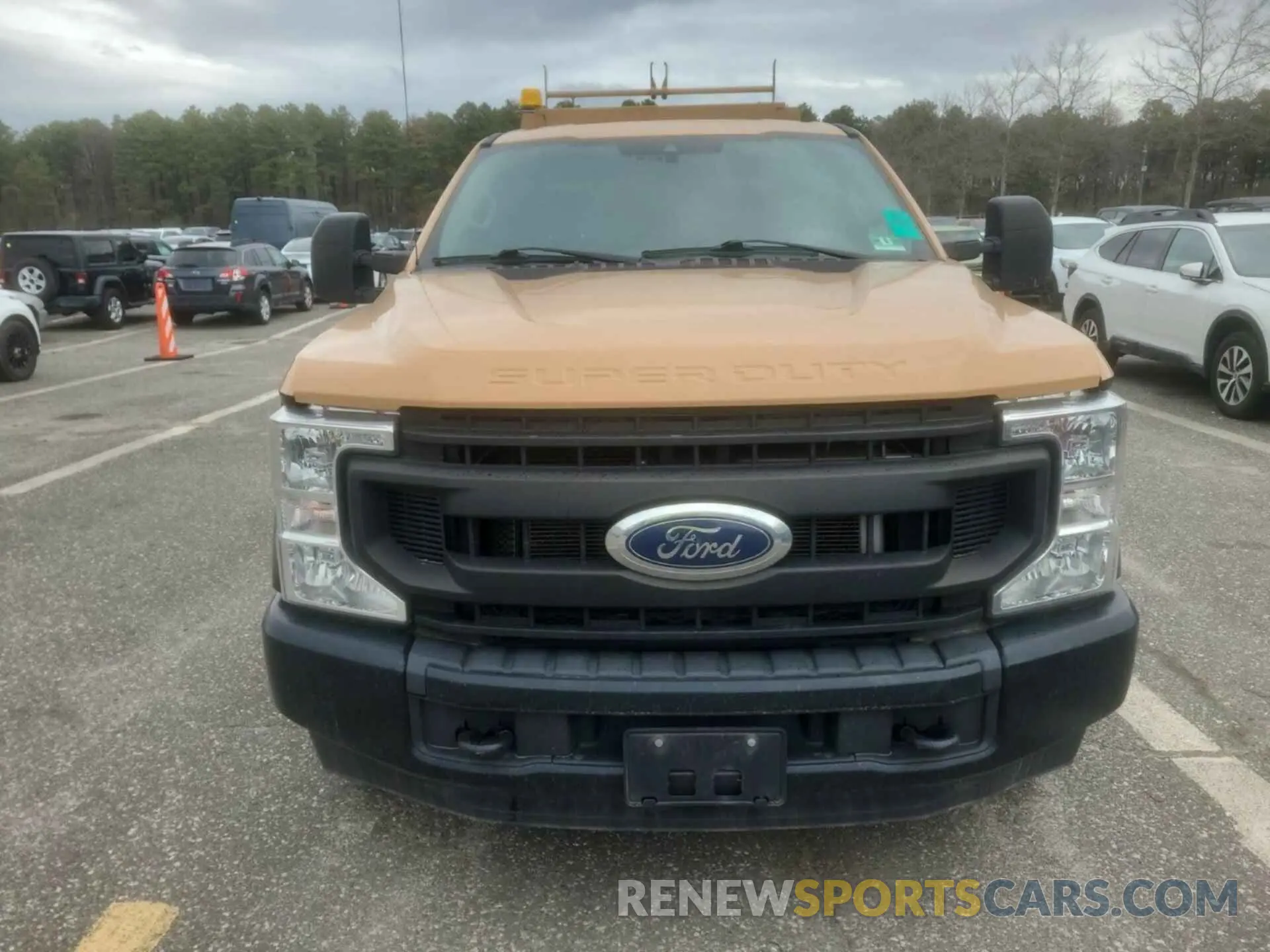 22 Photograph of a damaged car 1FT8W3A60MEC91999 FORD F-350 2021
