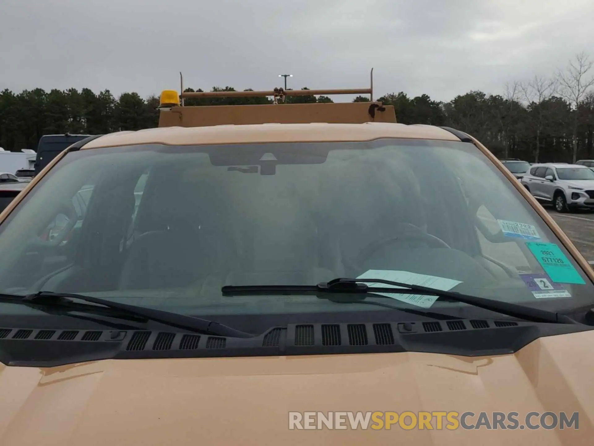 11 Photograph of a damaged car 1FT8W3A61MEC92000 FORD F-350 2021