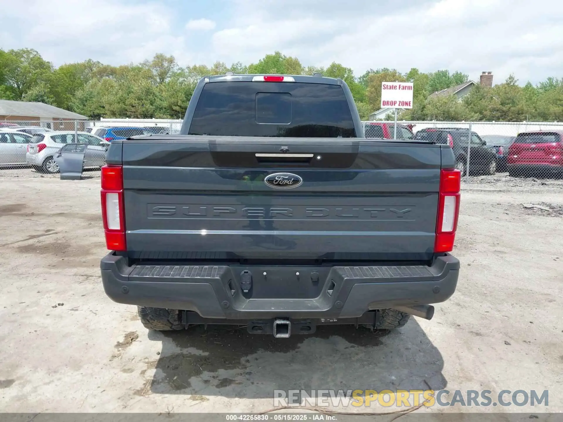 8 Photograph of a damaged car 1FT8W3BN0MEC51833 FORD F-350 2021