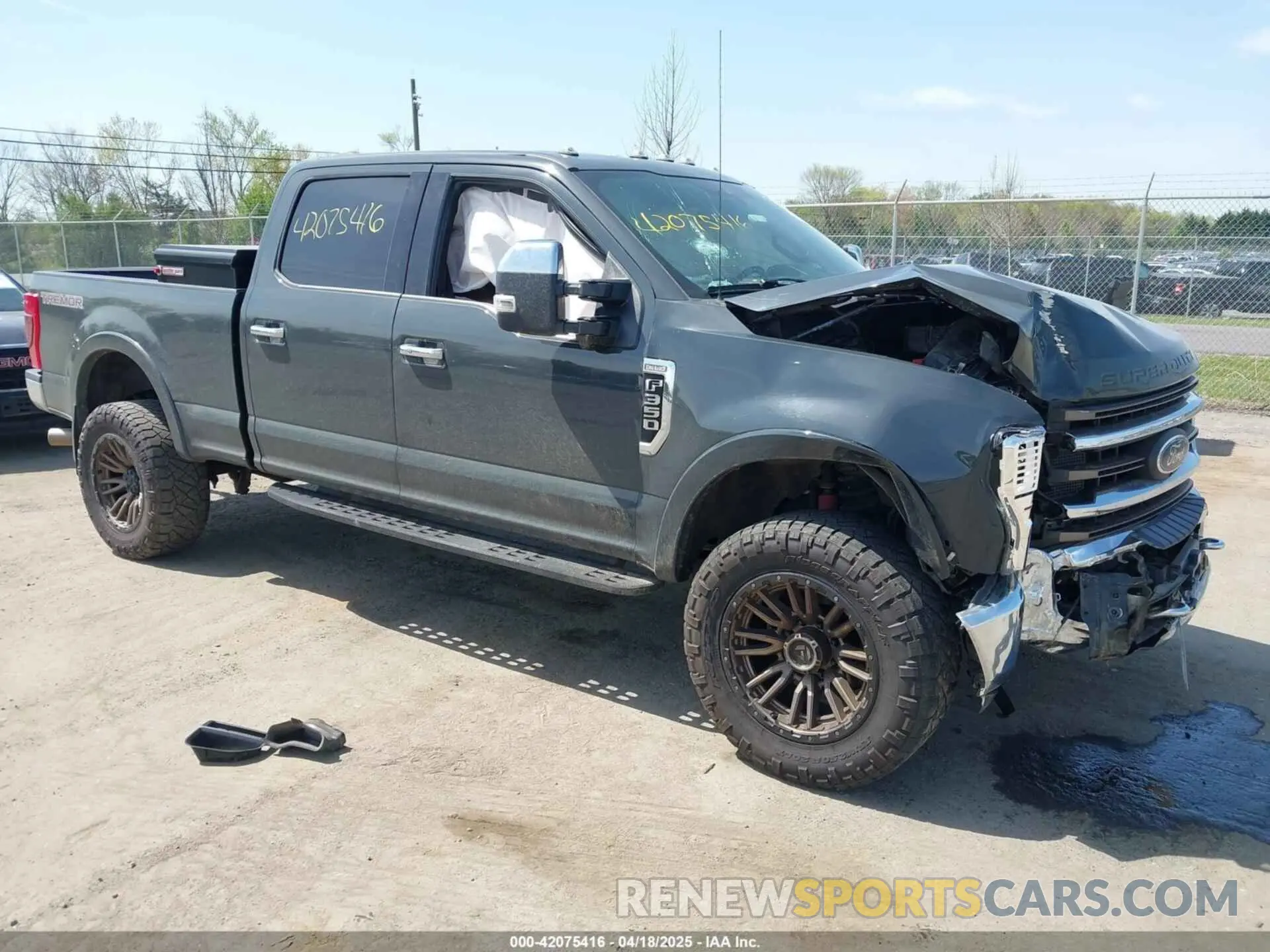 1 Photograph of a damaged car 1FT8W3BNXMEC16653 FORD F-350 2021