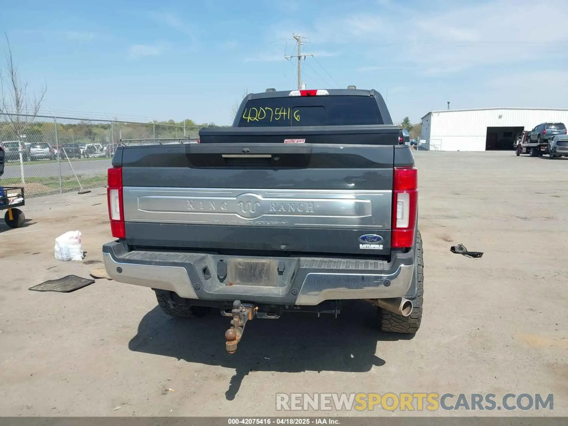 15 Photograph of a damaged car 1FT8W3BNXMEC16653 FORD F-350 2021