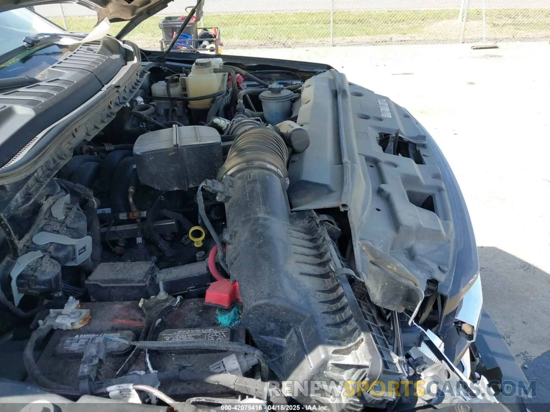 18 Photograph of a damaged car 1FT8W3BNXMEC16653 FORD F-350 2021
