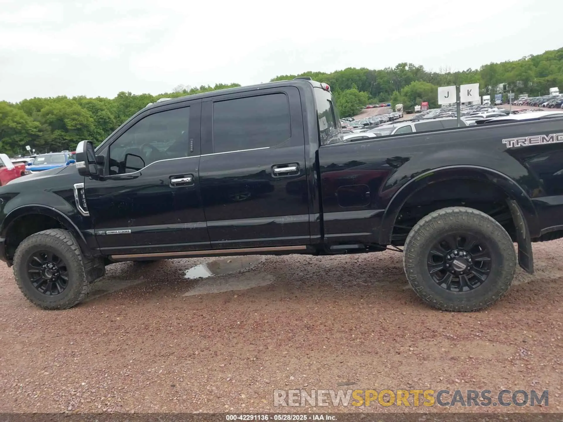 14 Photograph of a damaged car 1FT8W3BT0MEC15896 FORD F-350 2021