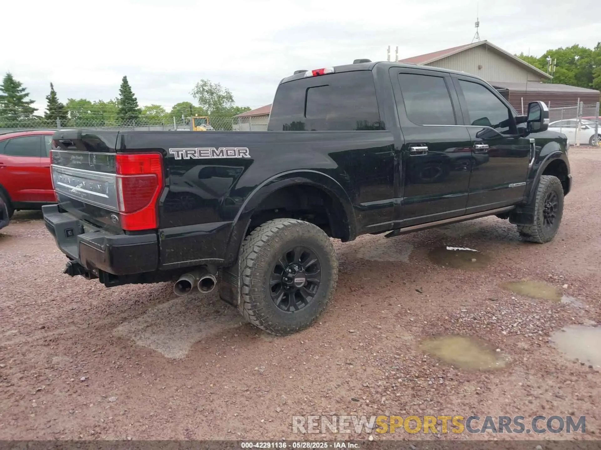 4 Photograph of a damaged car 1FT8W3BT0MEC15896 FORD F-350 2021
