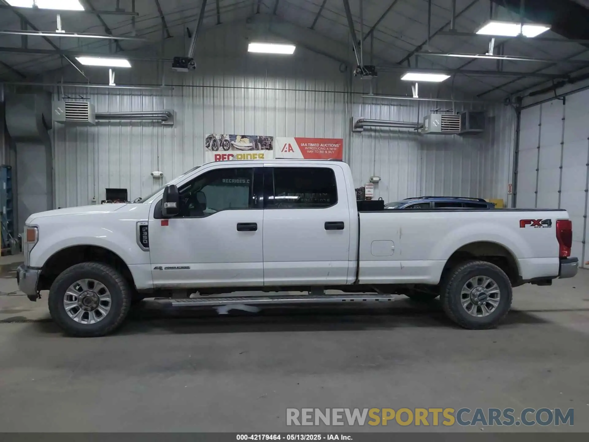 14 Photograph of a damaged car 1FT8W3BT1MEC53640 FORD F-350 2021