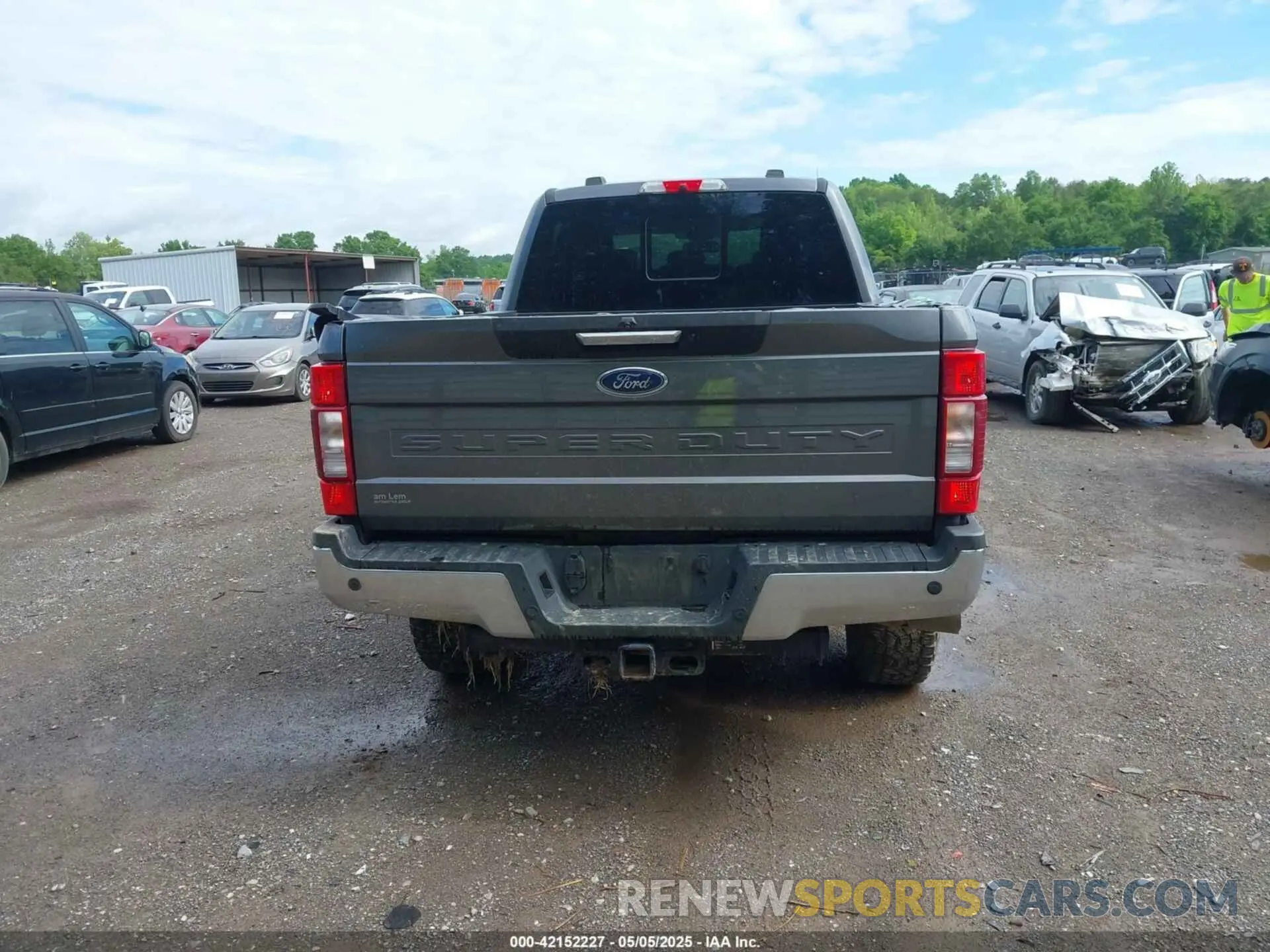 15 Photograph of a damaged car 1FT8W3BT3MEC04407 FORD F-350 2021