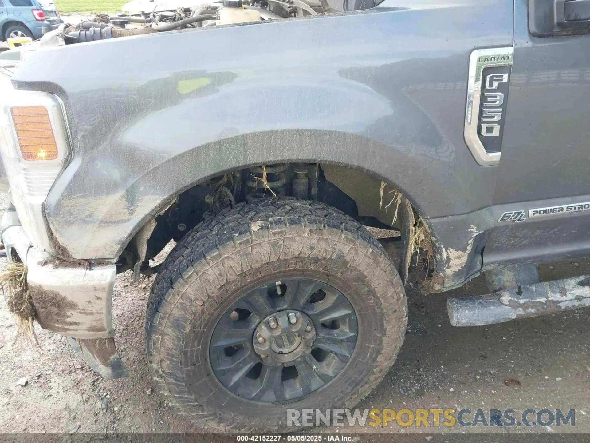 16 Photograph of a damaged car 1FT8W3BT3MEC04407 FORD F-350 2021