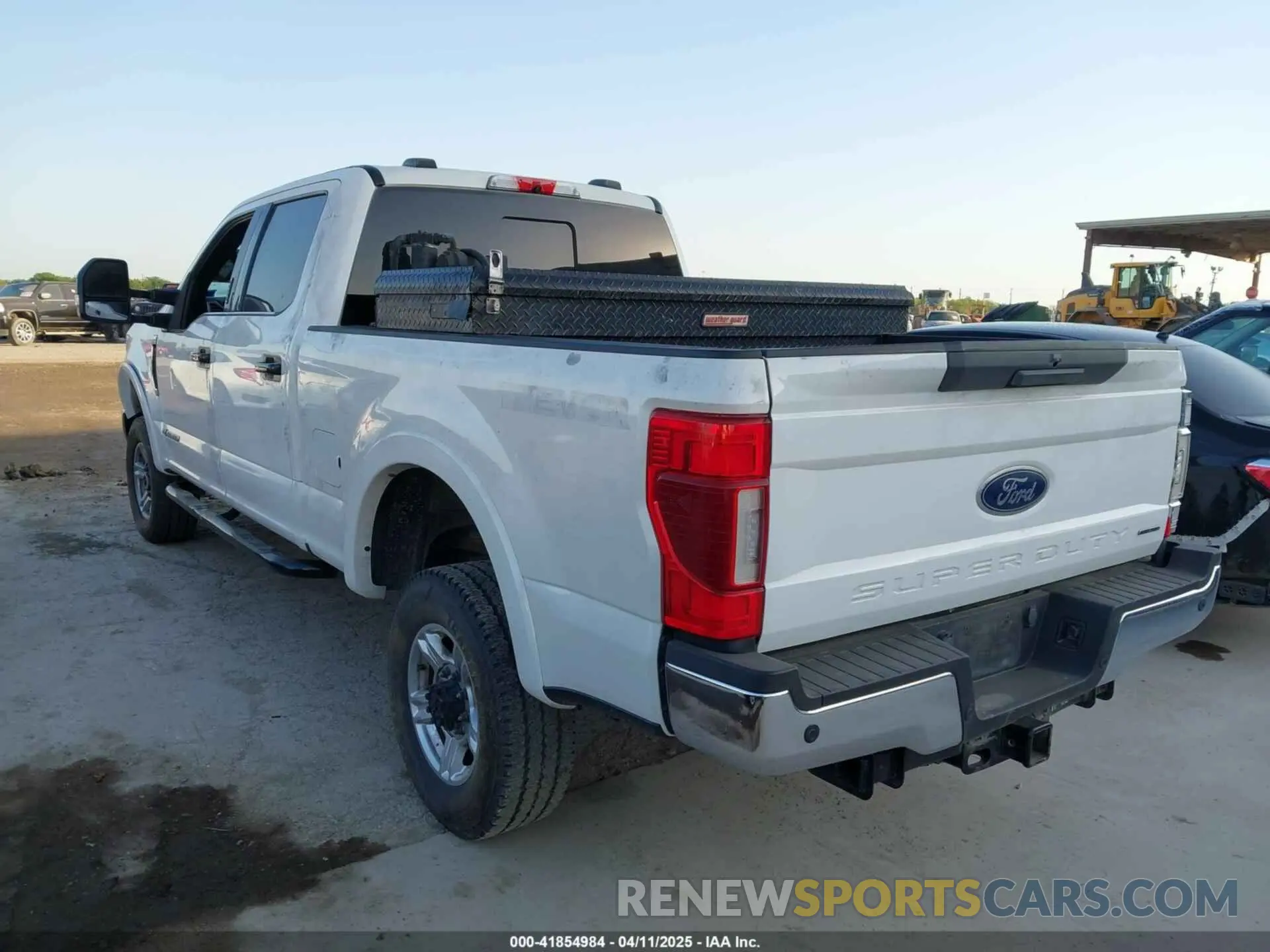 3 Photograph of a damaged car 1FT8W3BT3MEC30957 FORD F-350 2021
