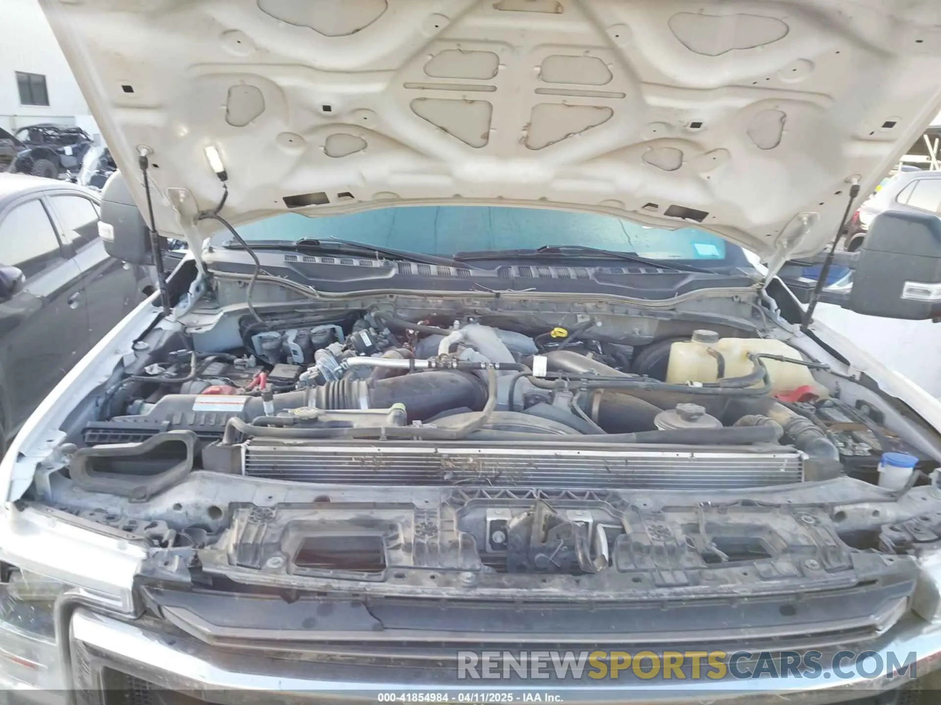 9 Photograph of a damaged car 1FT8W3BT3MEC30957 FORD F-350 2021