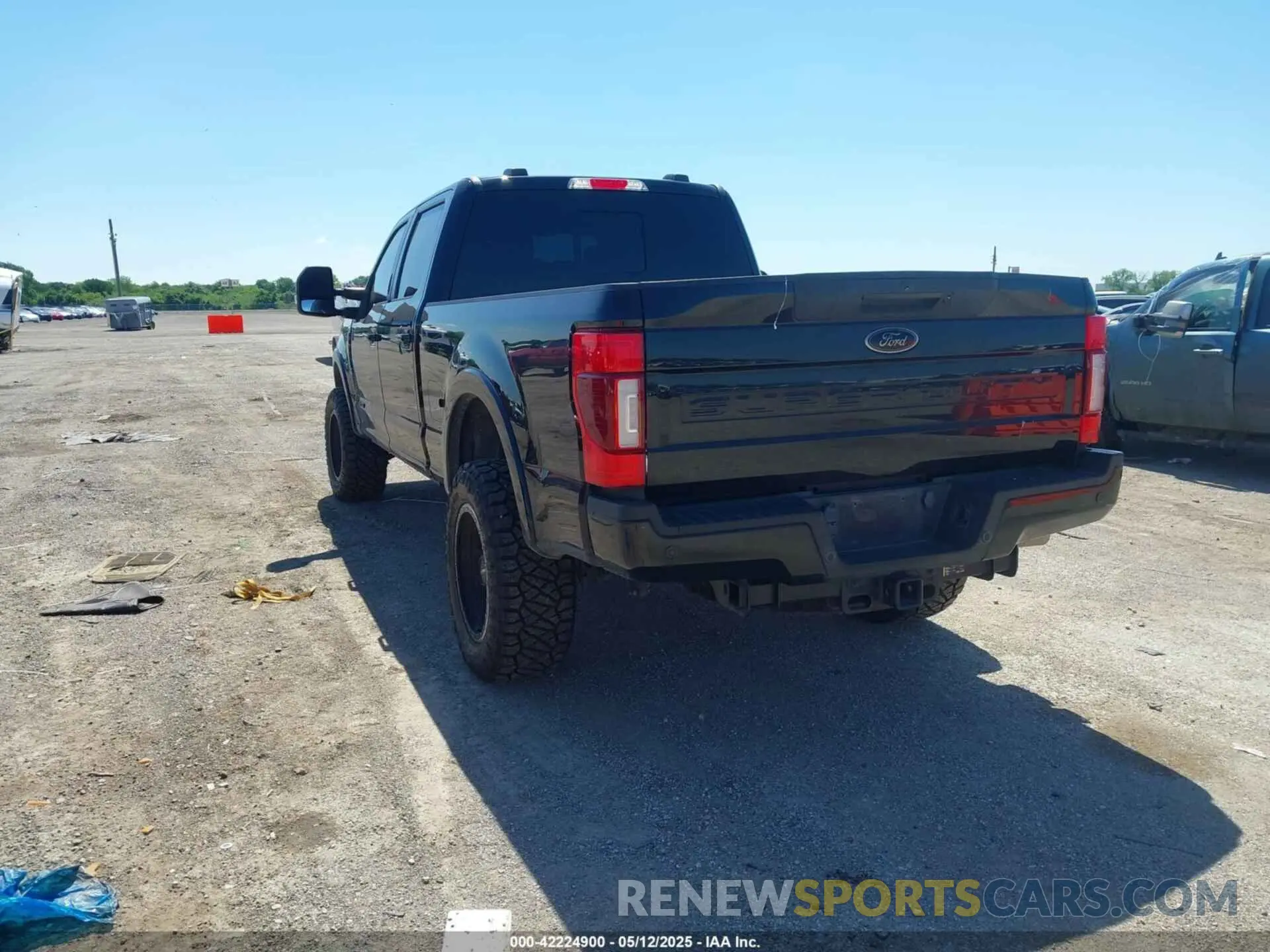 3 Photograph of a damaged car 1FT8W3BT3MEE14263 FORD F-350 2021