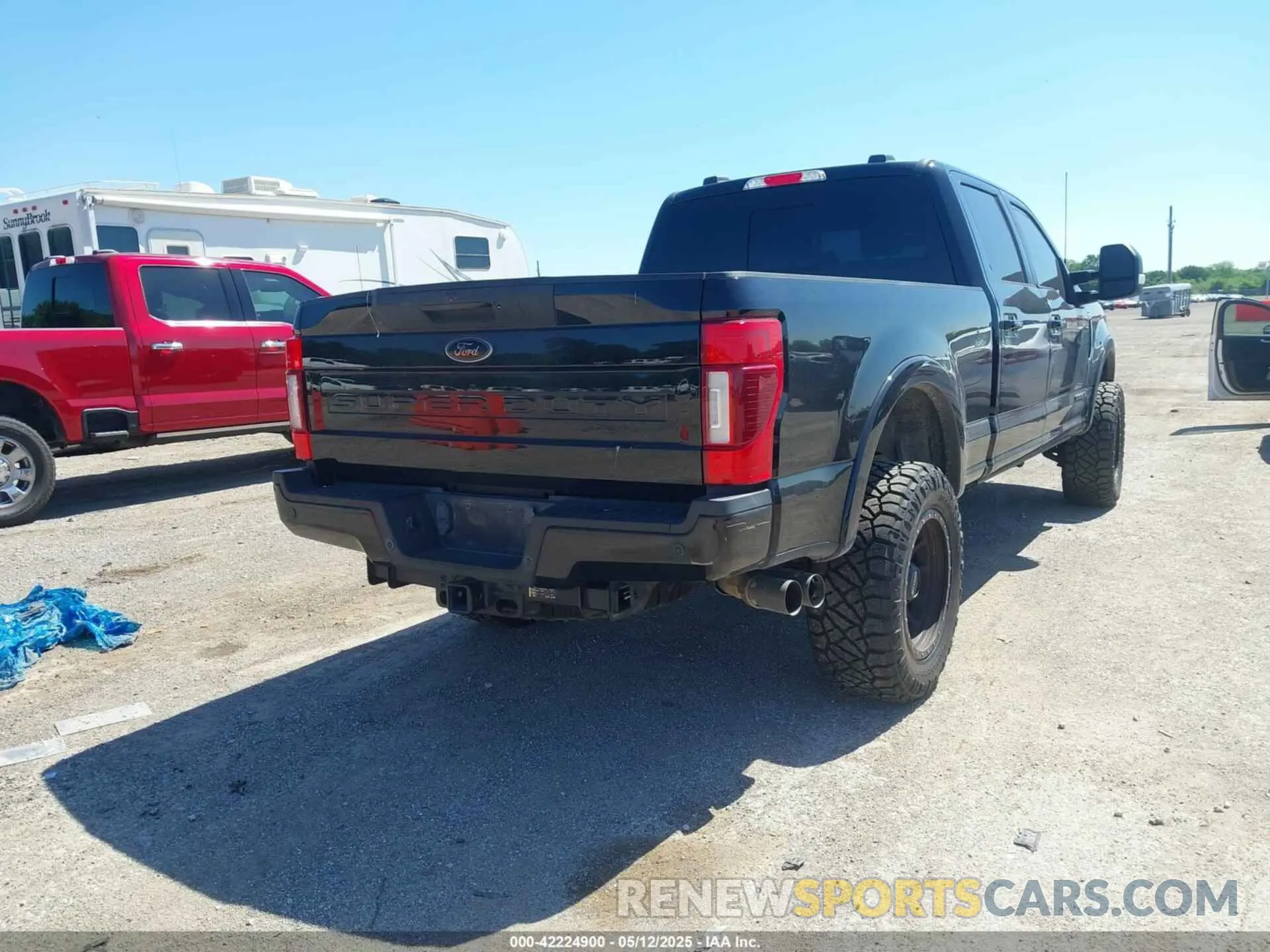 4 Photograph of a damaged car 1FT8W3BT3MEE14263 FORD F-350 2021