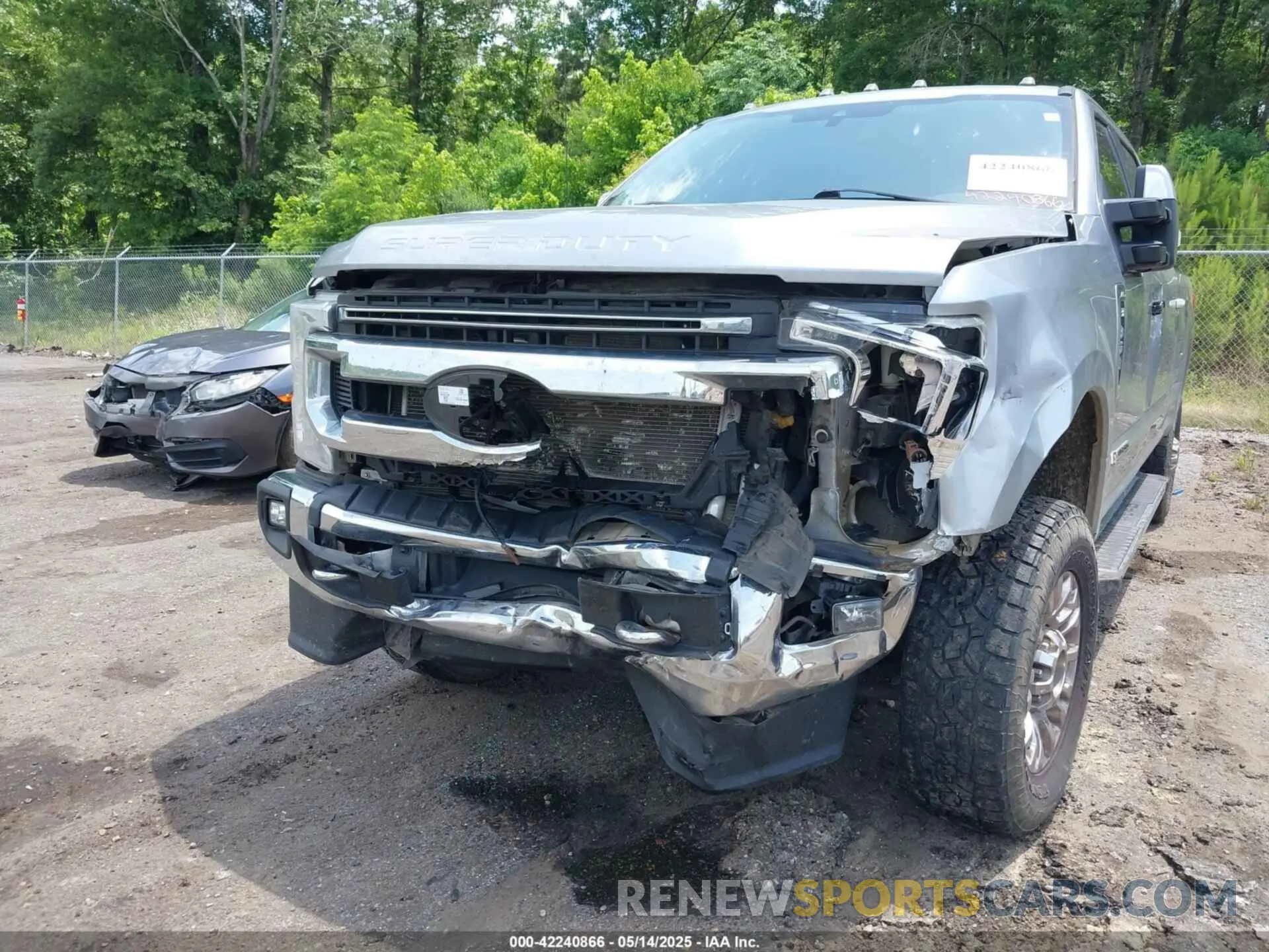 11 Photograph of a damaged car 1FT8W3BT4MED26886 FORD F-350 2021