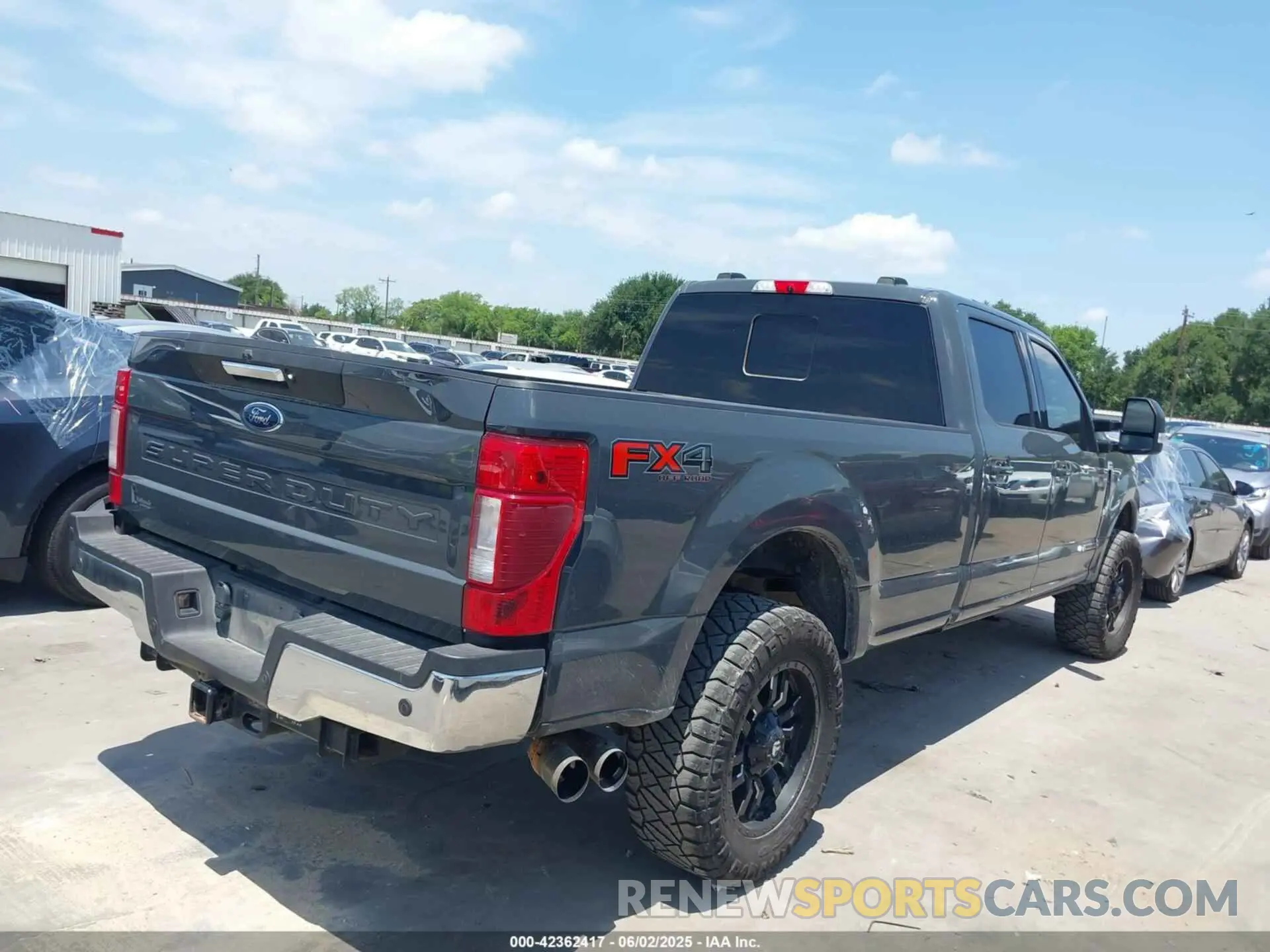 4 Photograph of a damaged car 1FT8W3BT4MEE07547 FORD F-350 2021