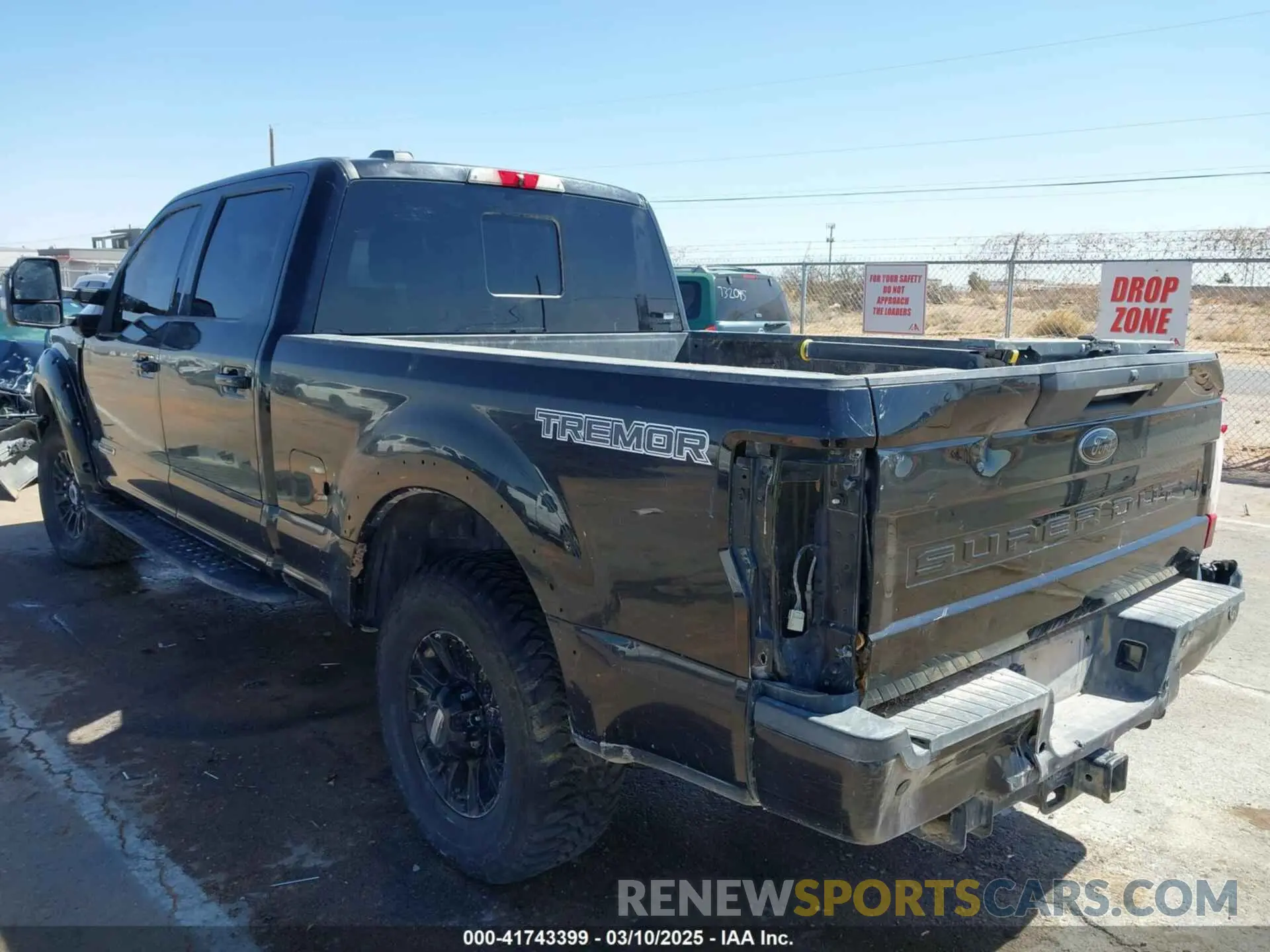 10 Photograph of a damaged car 1FT8W3BTXMEC53636 FORD F-350 2021