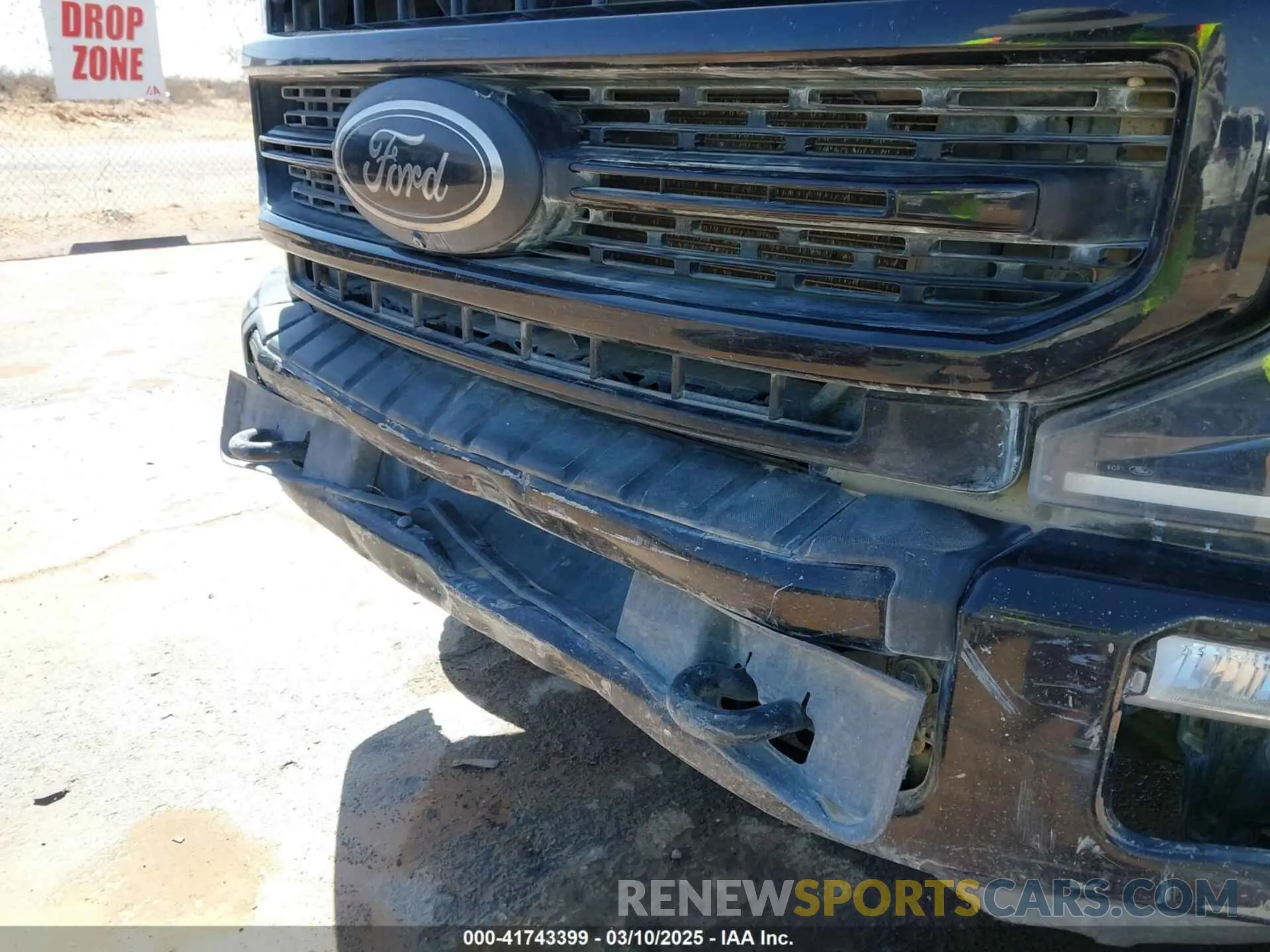 19 Photograph of a damaged car 1FT8W3BTXMEC53636 FORD F-350 2021