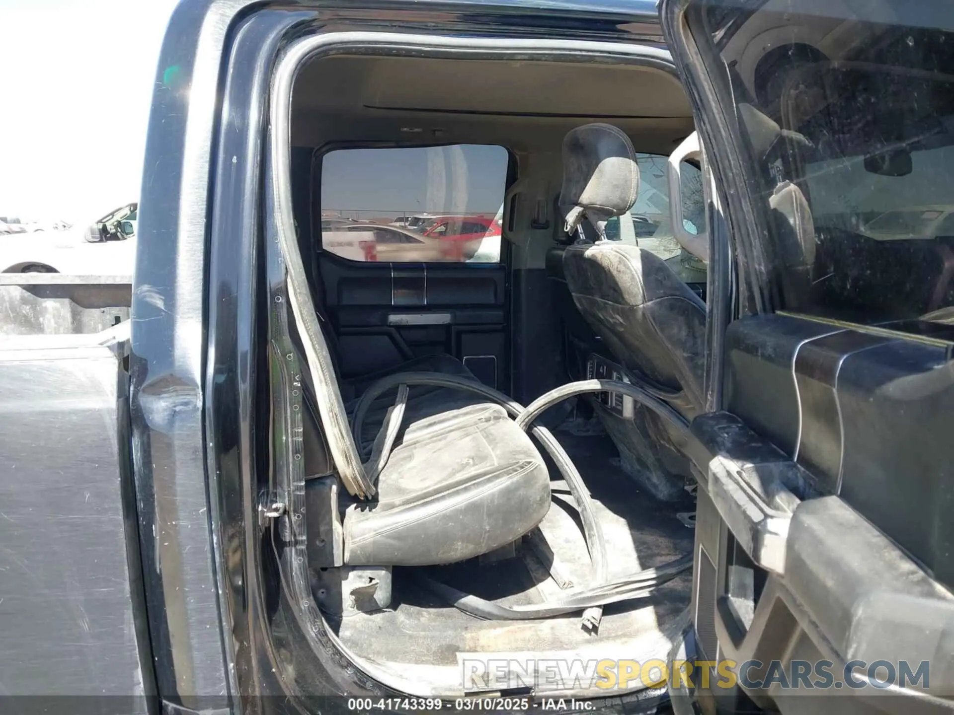 6 Photograph of a damaged car 1FT8W3BTXMEC53636 FORD F-350 2021