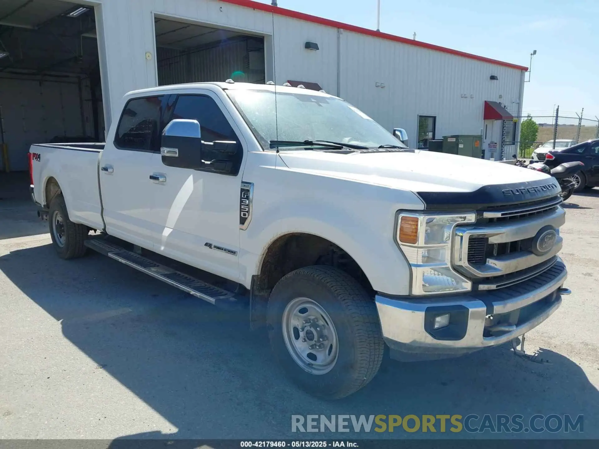 1 Photograph of a damaged car 1FT8W3BTXMEC60411 FORD F-350 2021