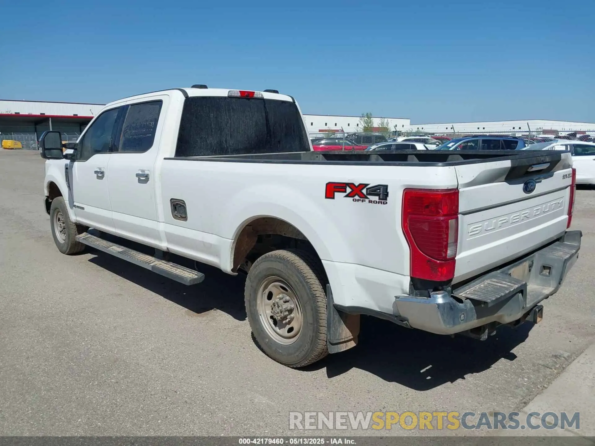 3 Photograph of a damaged car 1FT8W3BTXMEC60411 FORD F-350 2021