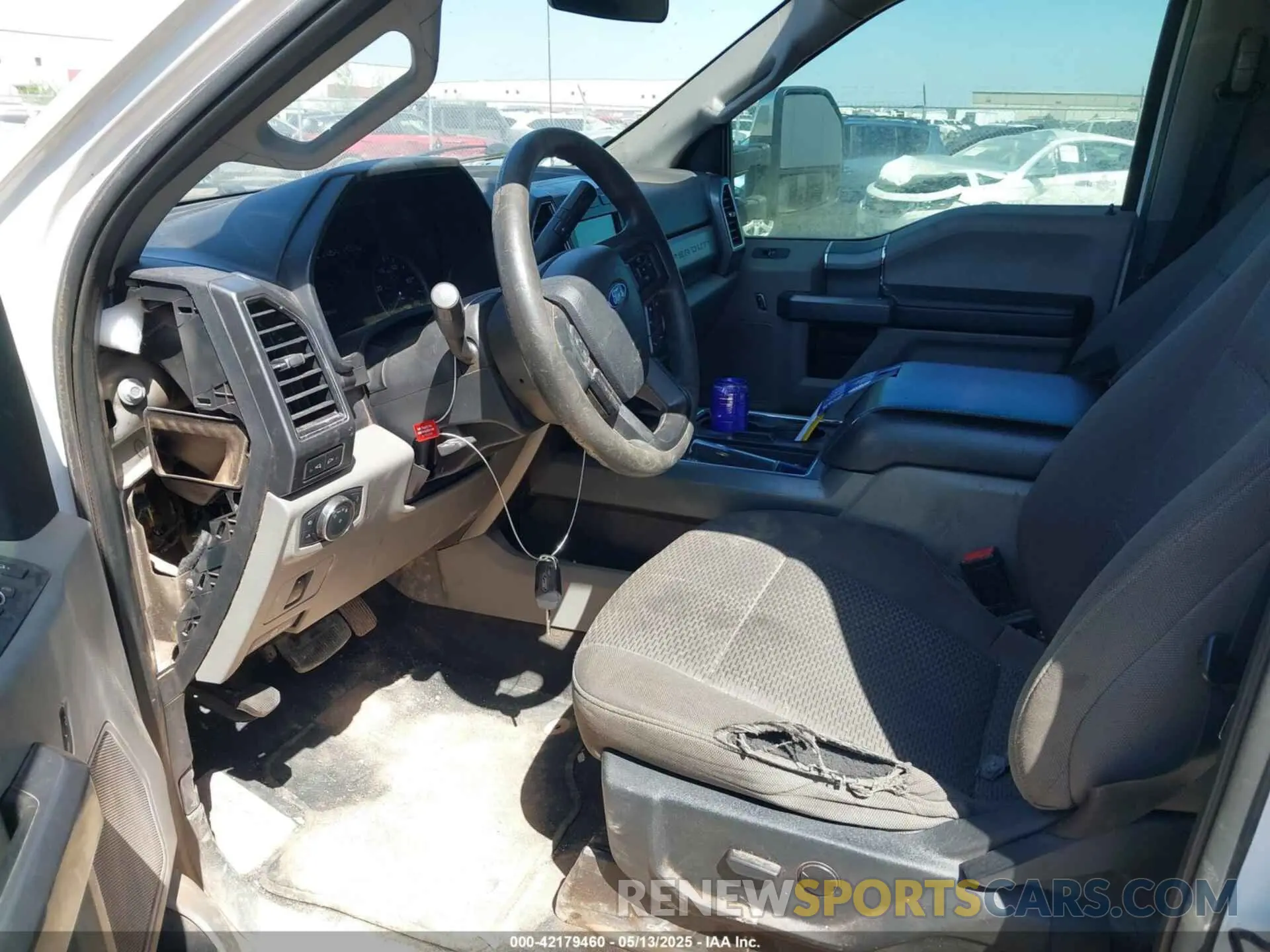6 Photograph of a damaged car 1FT8W3BTXMEC60411 FORD F-350 2021