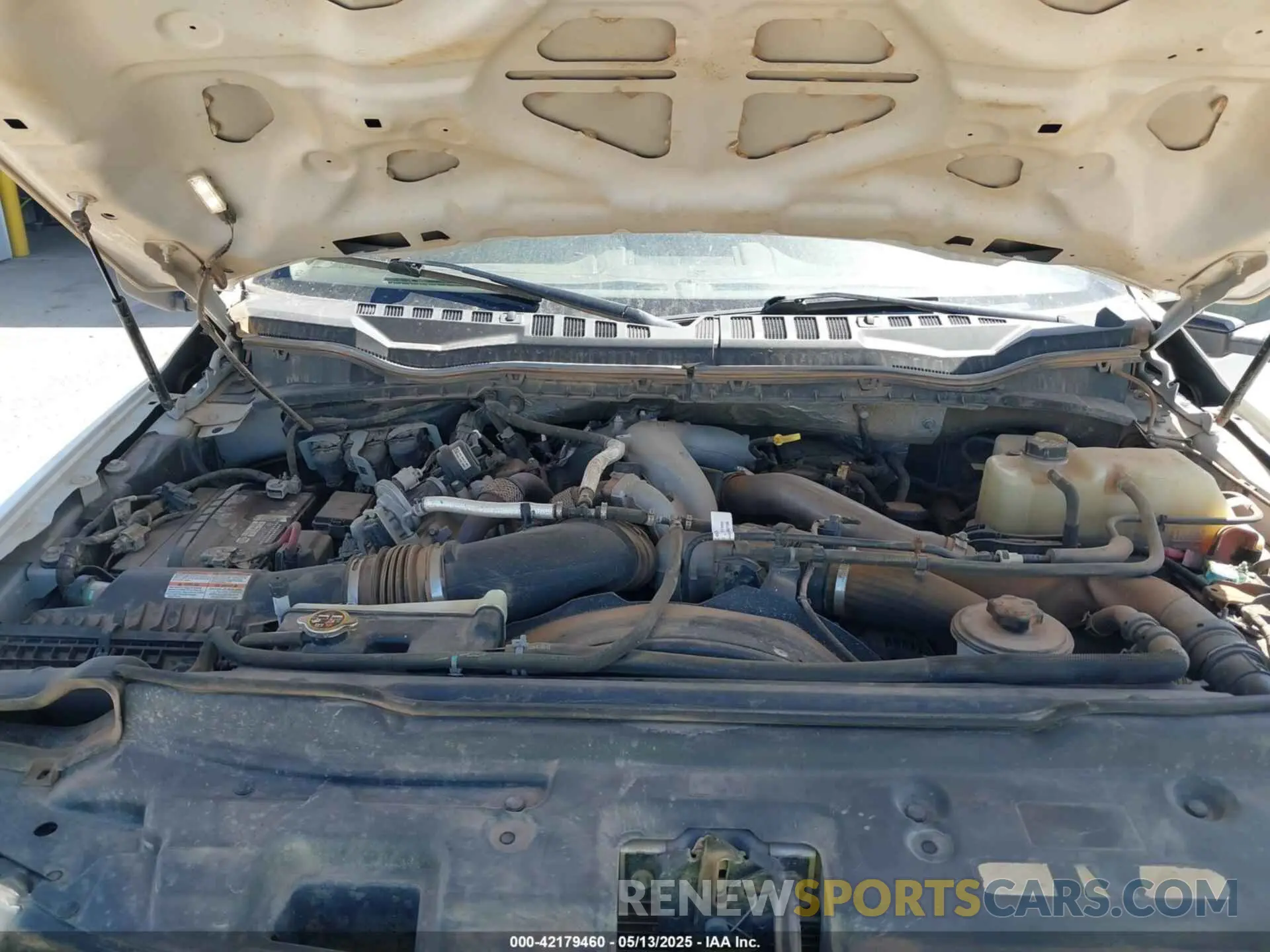 9 Photograph of a damaged car 1FT8W3BTXMEC60411 FORD F-350 2021