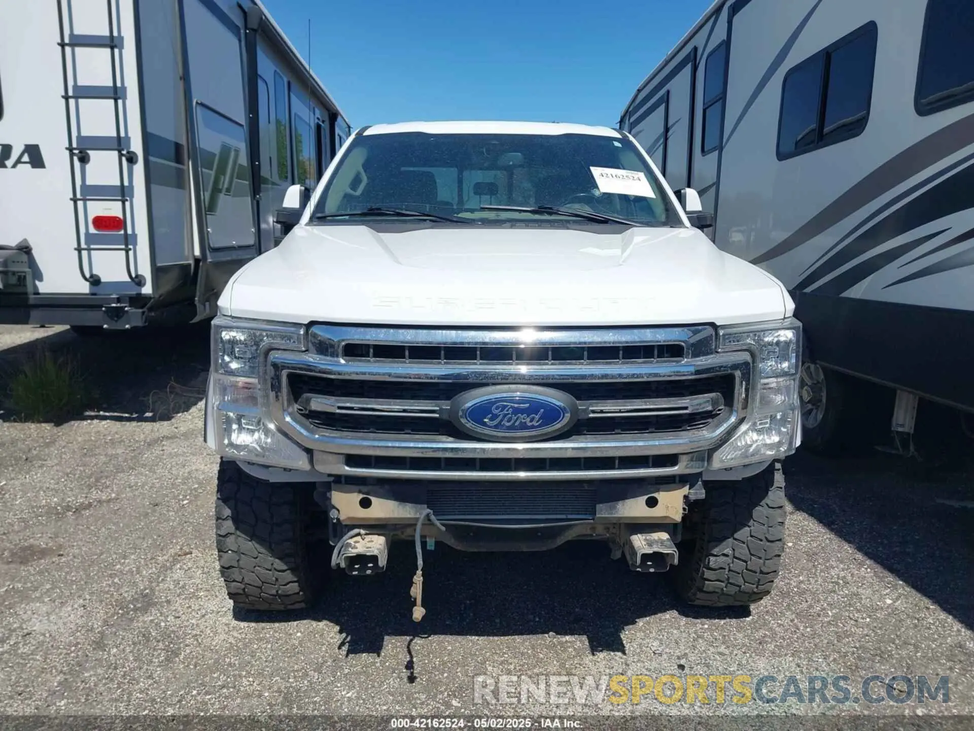 12 Photograph of a damaged car 1FT8W3BTXMED20509 FORD F-350 2021