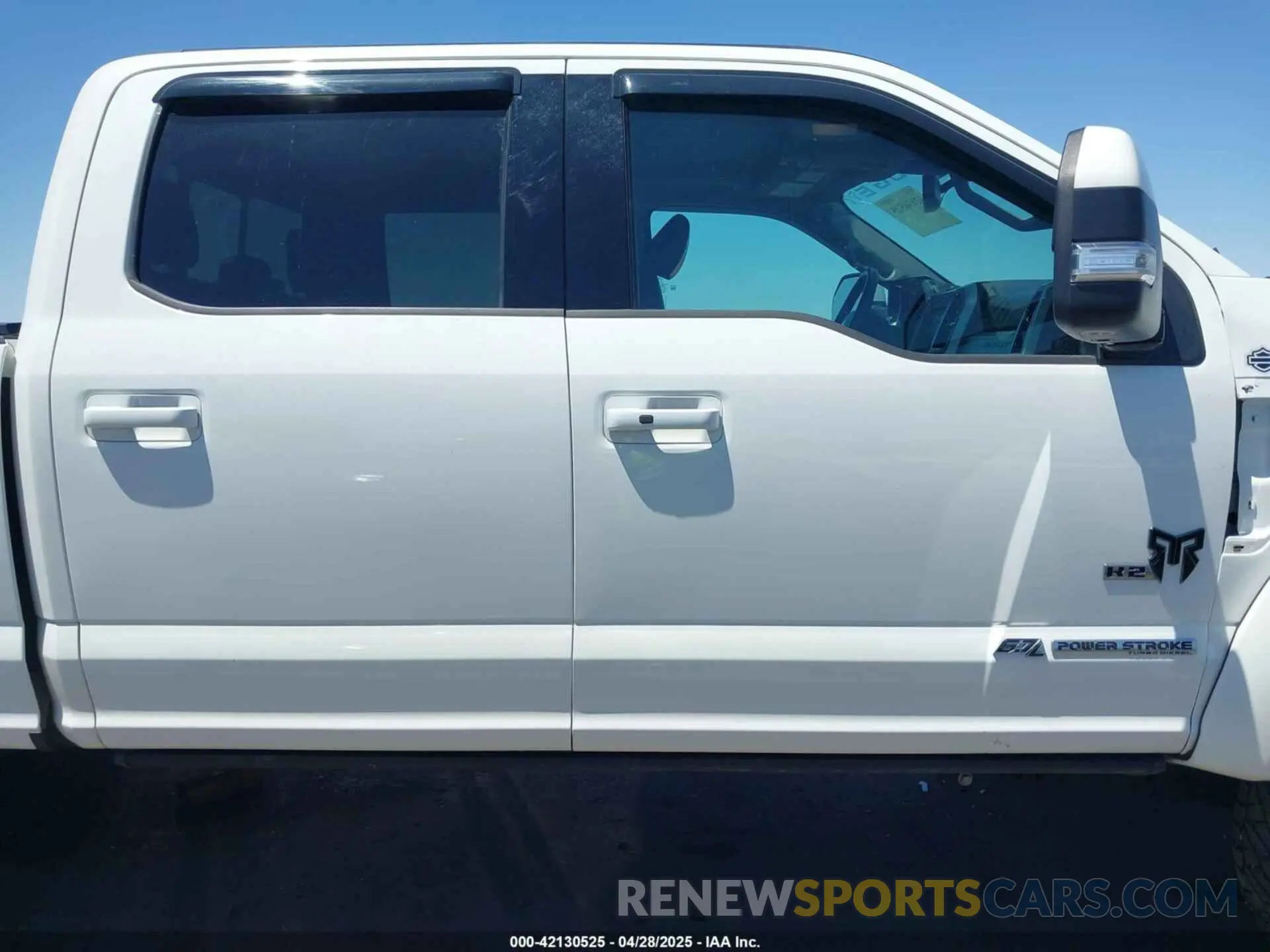 14 Photograph of a damaged car 1FT8W3DT2MED11140 FORD F-350 2021