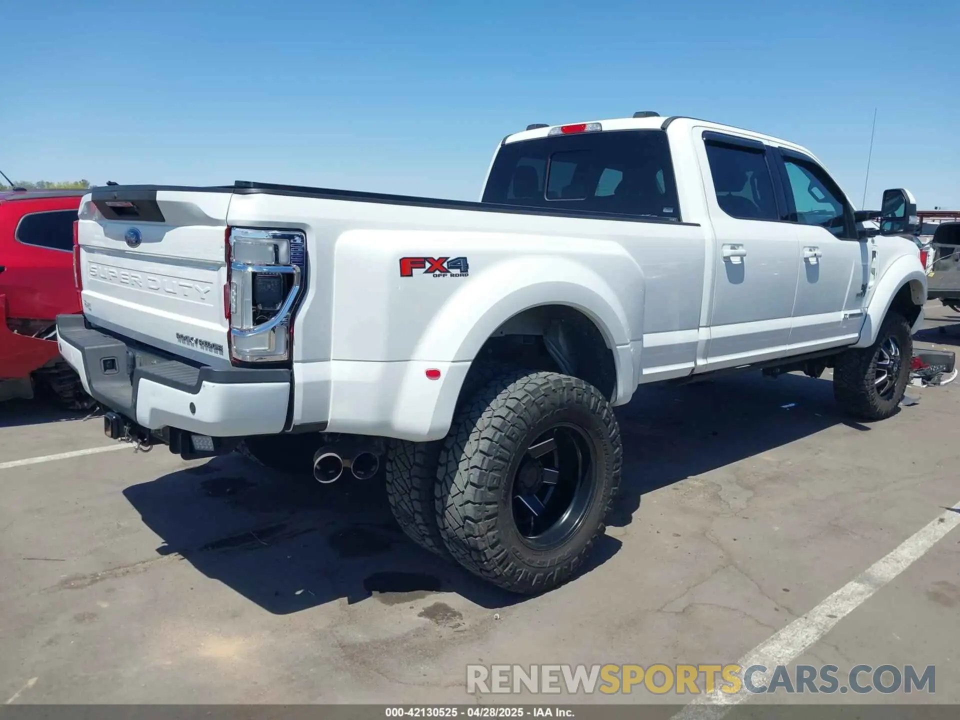 4 Photograph of a damaged car 1FT8W3DT2MED11140 FORD F-350 2021