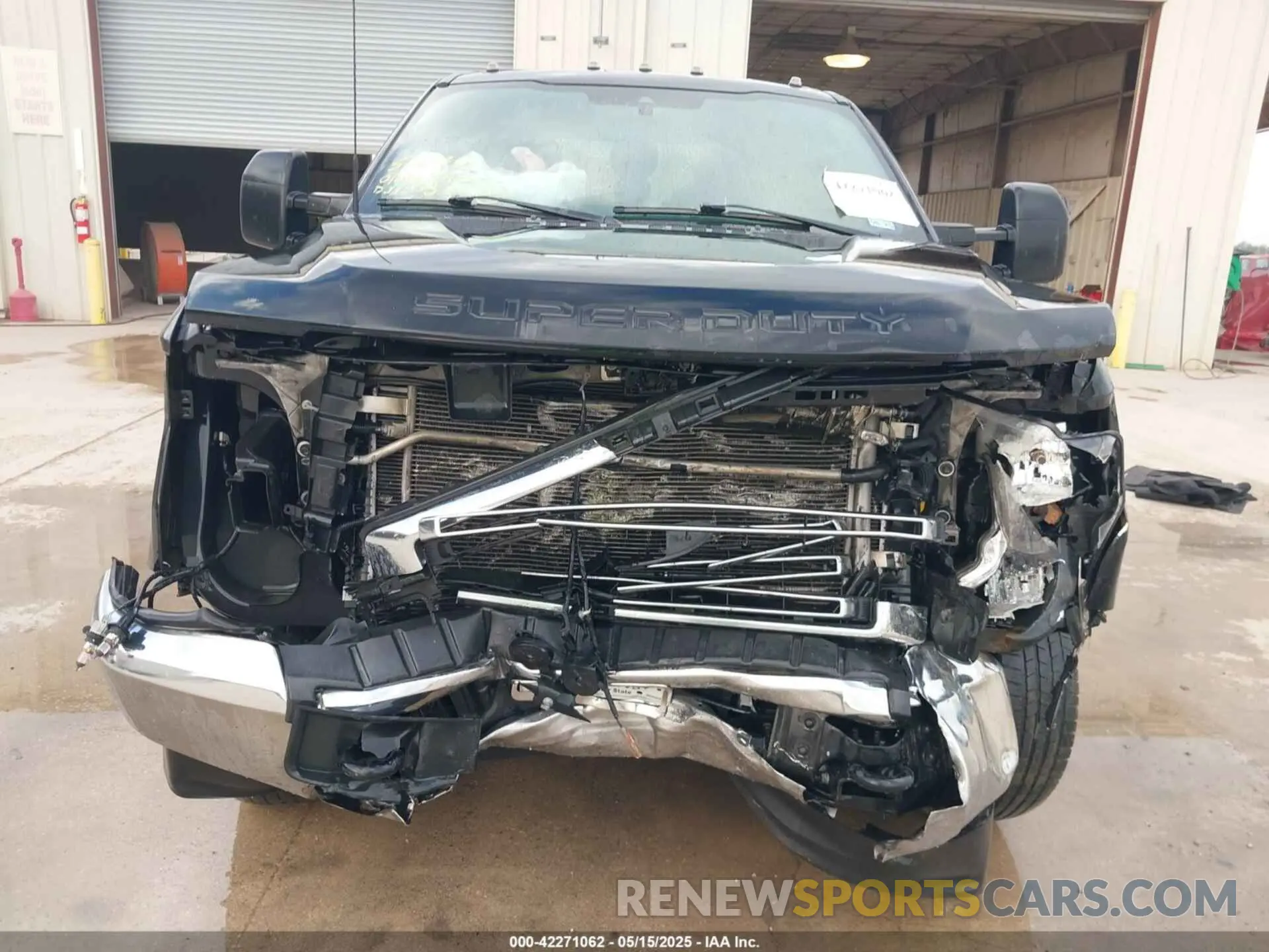 10 Photograph of a damaged car 1FT8W3DT2MED39505 FORD F-350 2021
