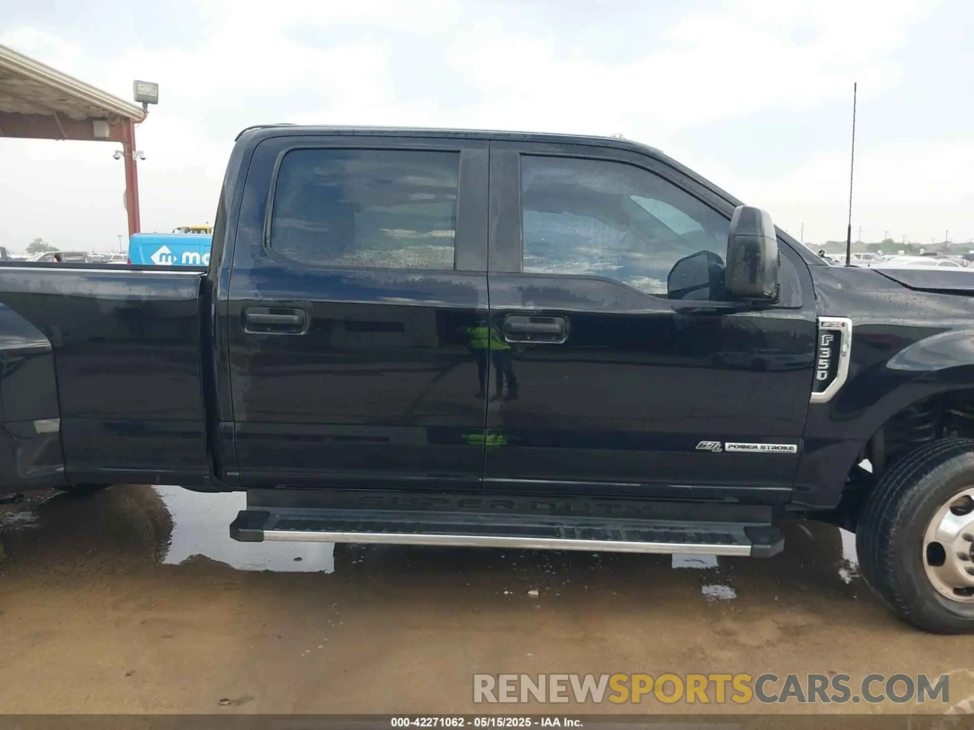 13 Photograph of a damaged car 1FT8W3DT2MED39505 FORD F-350 2021